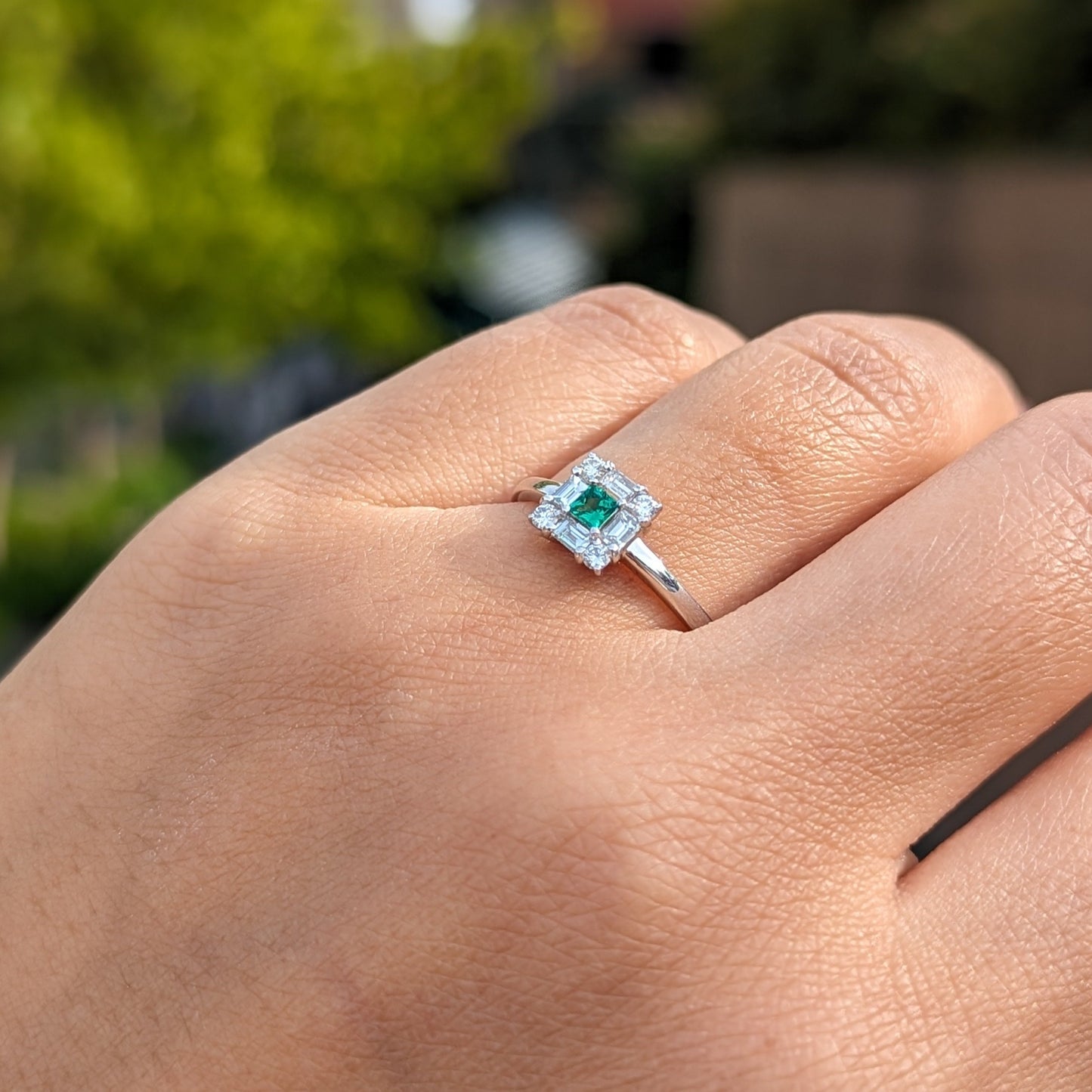 スクエアリングミニ PT・エメラルド0.07ct x ダイヤモンド0.32ct