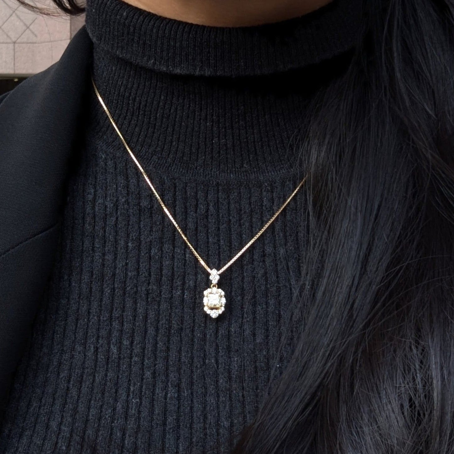 11. Botella YGネックレス ープリンセスカットダイヤモンド 1.012ct + 0.54ct ー