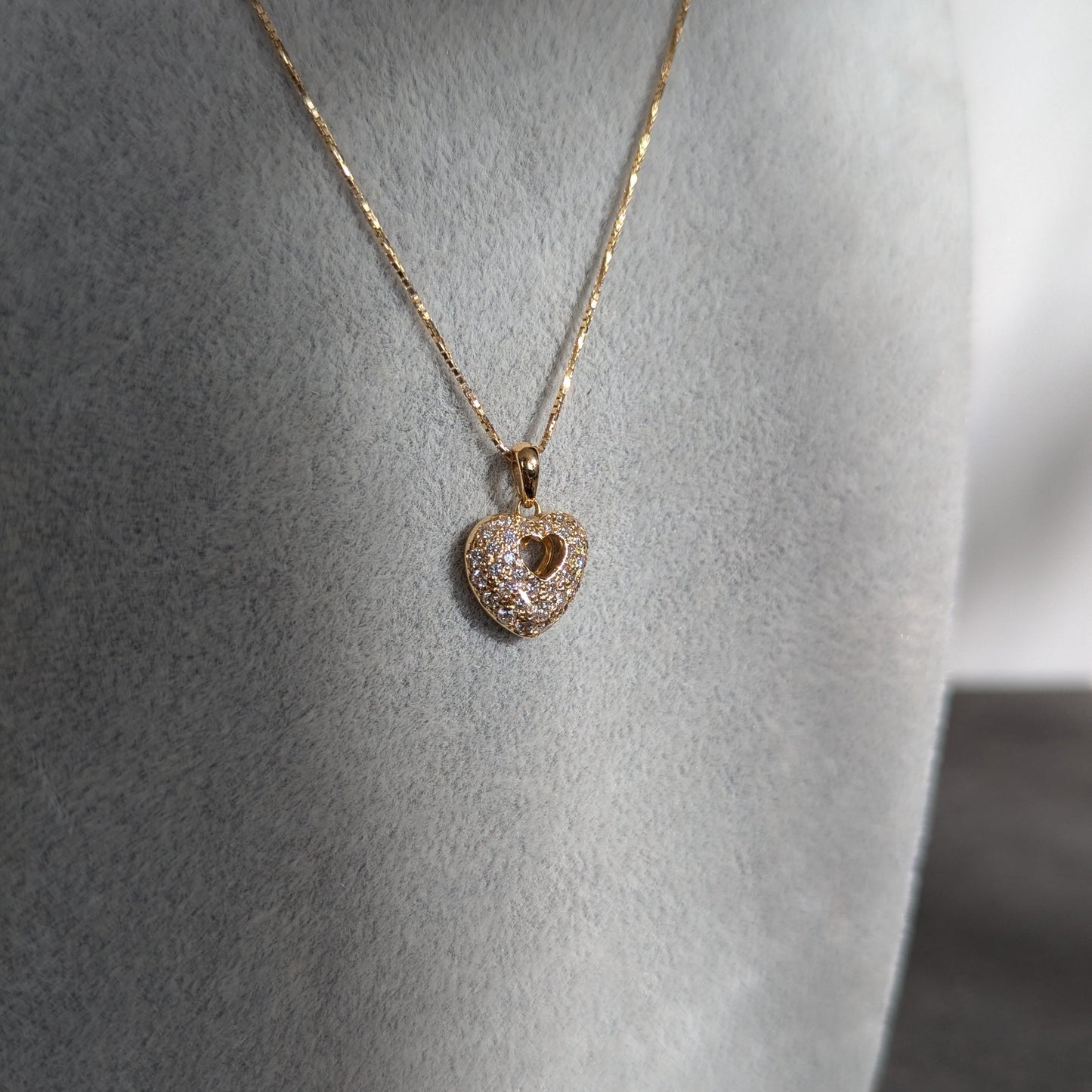10. 【チャリティ企画】ぷっくりハート♡パヴェYGネックレス 0.52ct