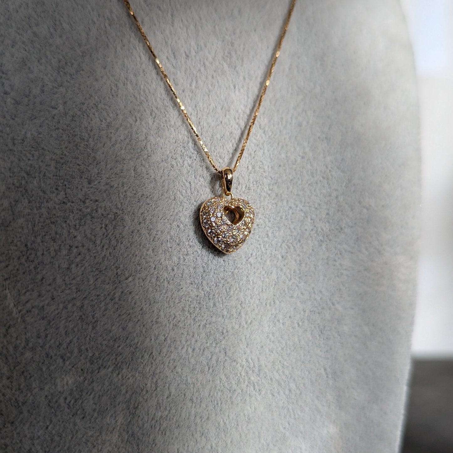 10. 【チャリティ企画】ぷっくりハート♡パヴェYGネックレス 0.52ct
