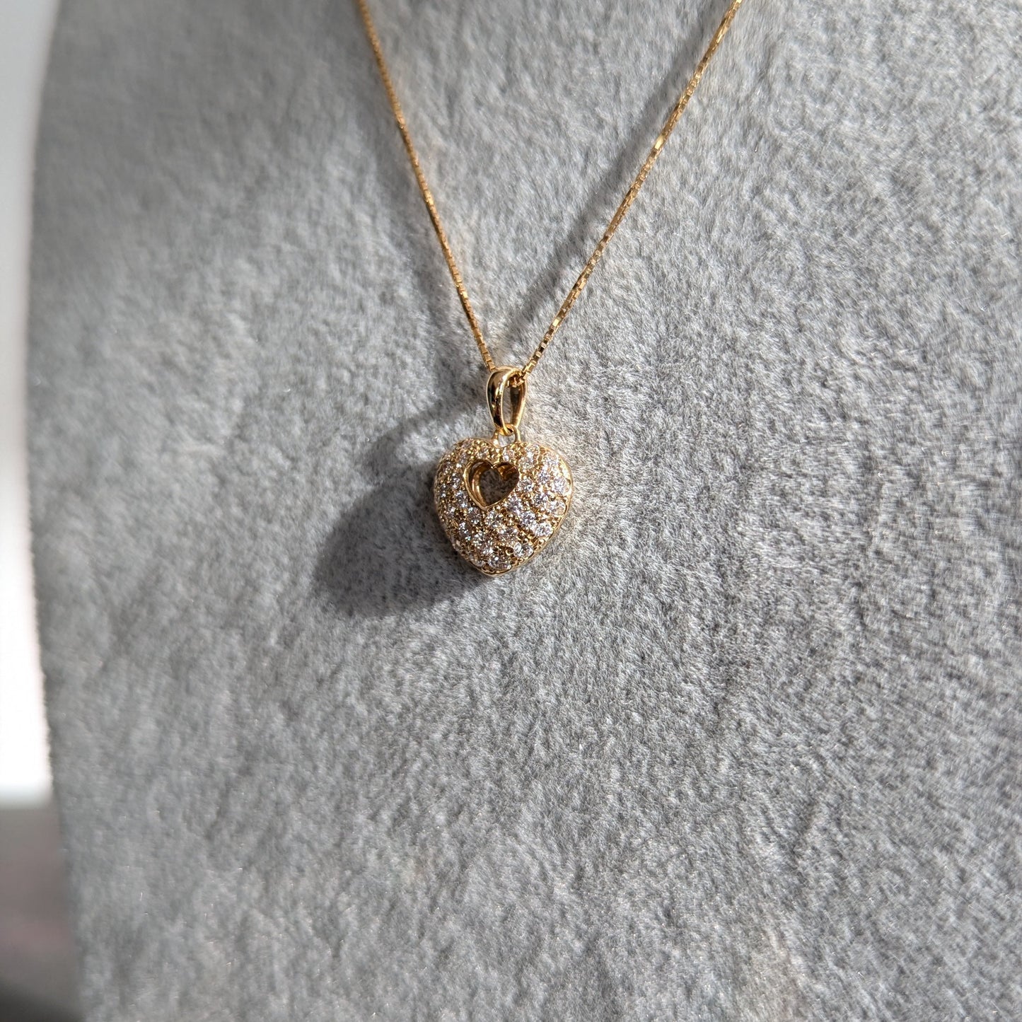 10. 【チャリティ企画】ぷっくりハート♡パヴェYGネックレス 0.52ct