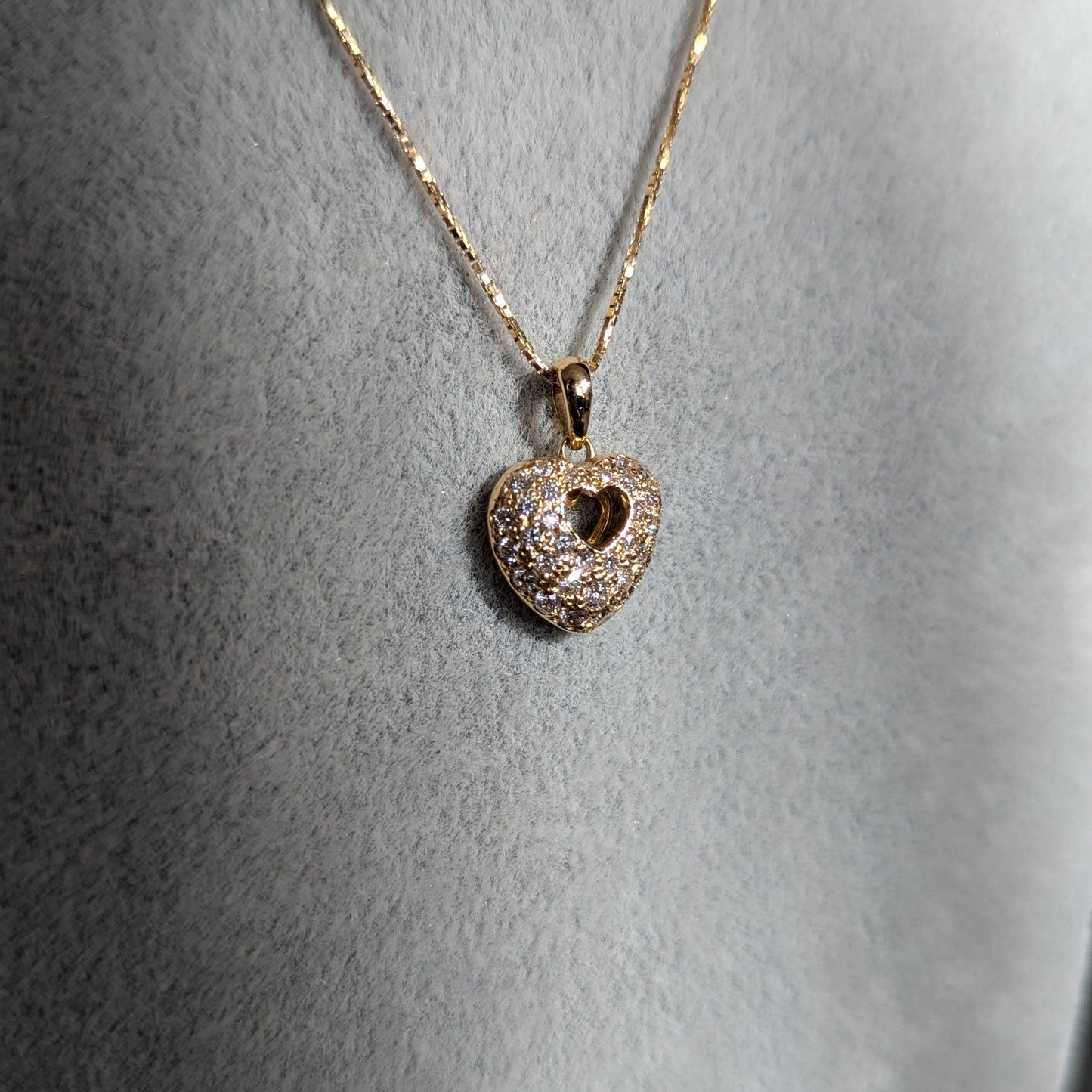 10. 【チャリティ企画】ぷっくりハート♡パヴェYGネックレス 0.52ct