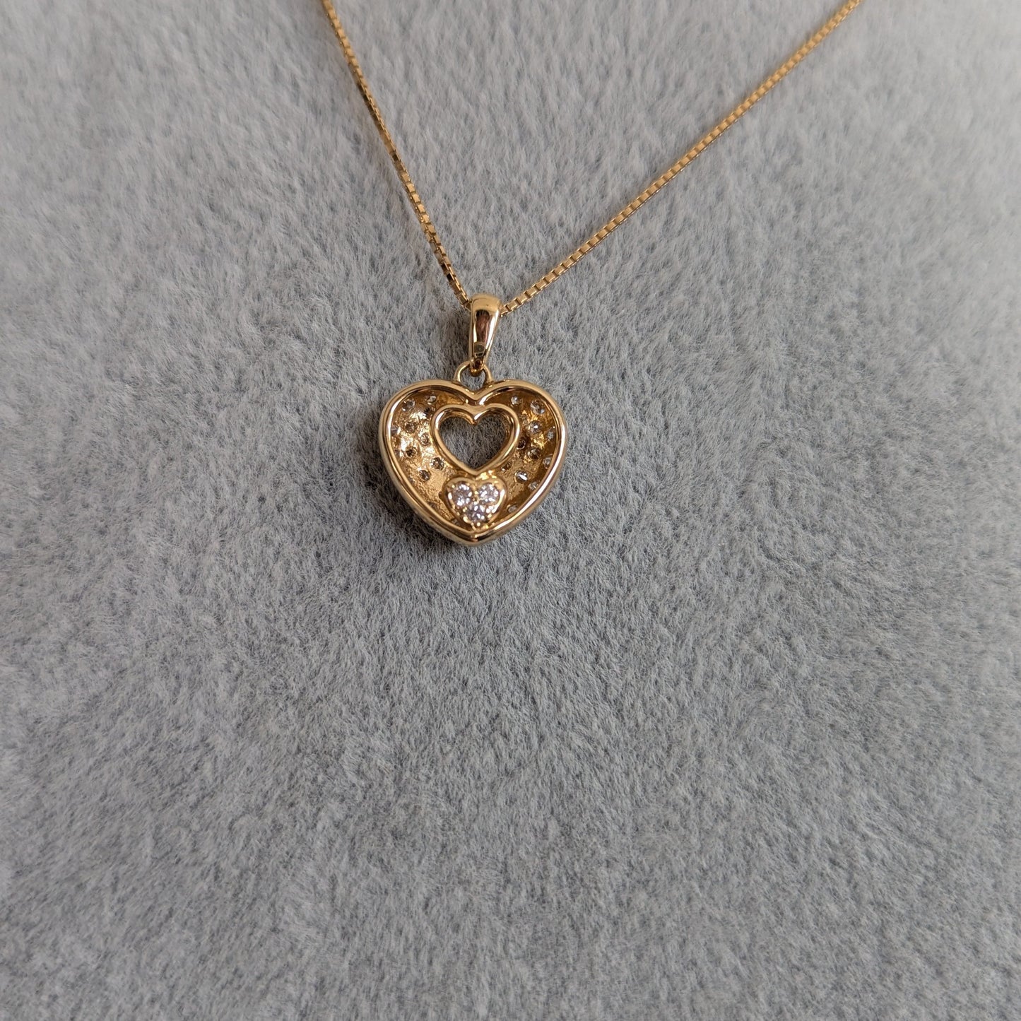 10. 【チャリティ企画】ぷっくりハート♡パヴェYGネックレス 0.52ct