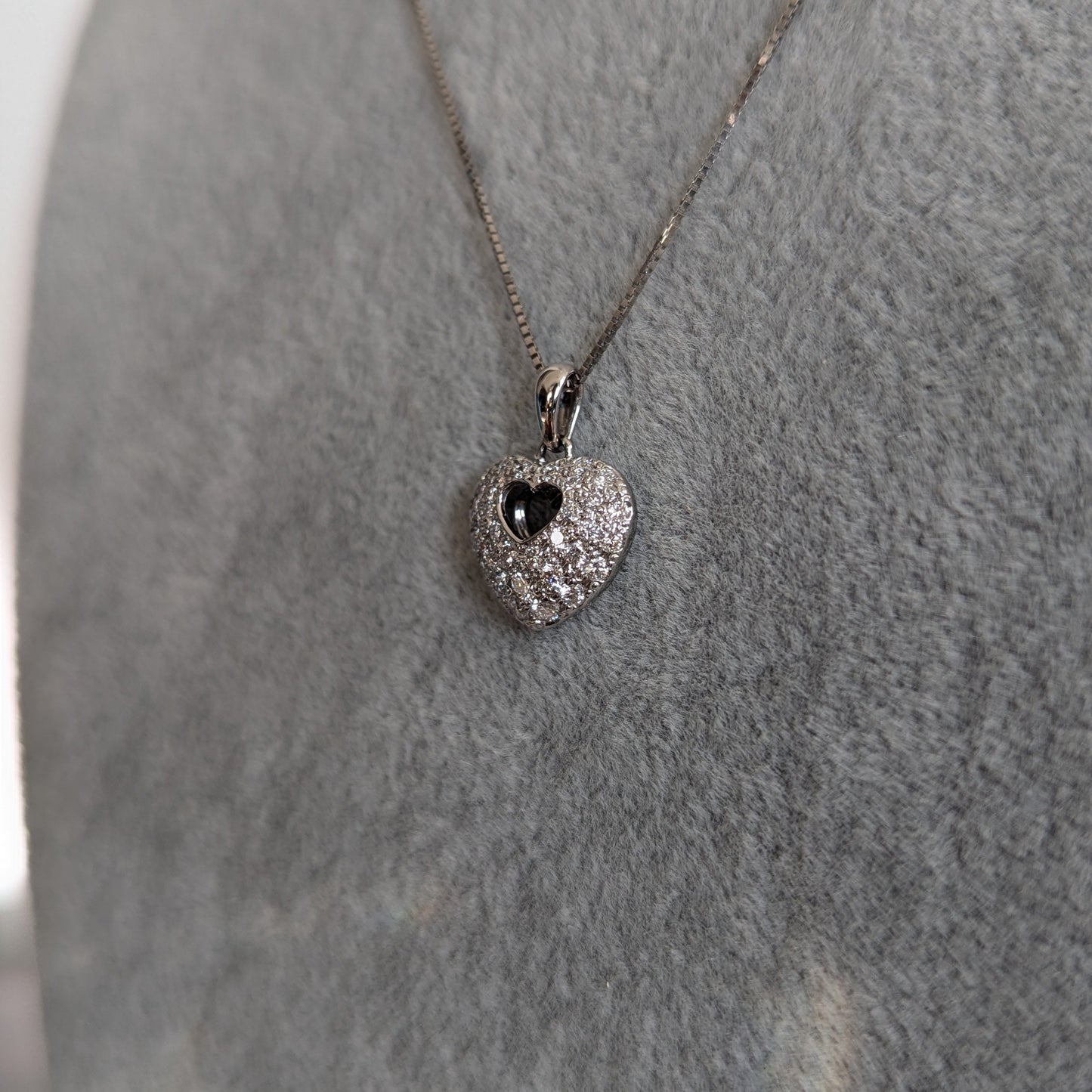9. 【チャリティ企画】ぷっくりハート♡パヴェPTネックレス 0.51ct
