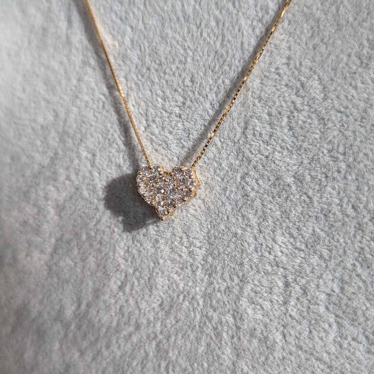 14. ダイヤモンドがぎゅっ♡ 1.0ct YG ハートダイヤモンドネックレス