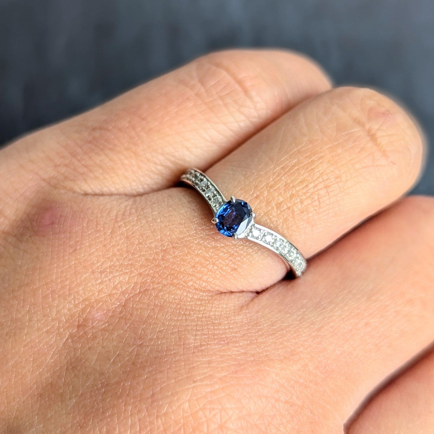 【Blue Moon Ring】 PT サファイアリング お着物にも