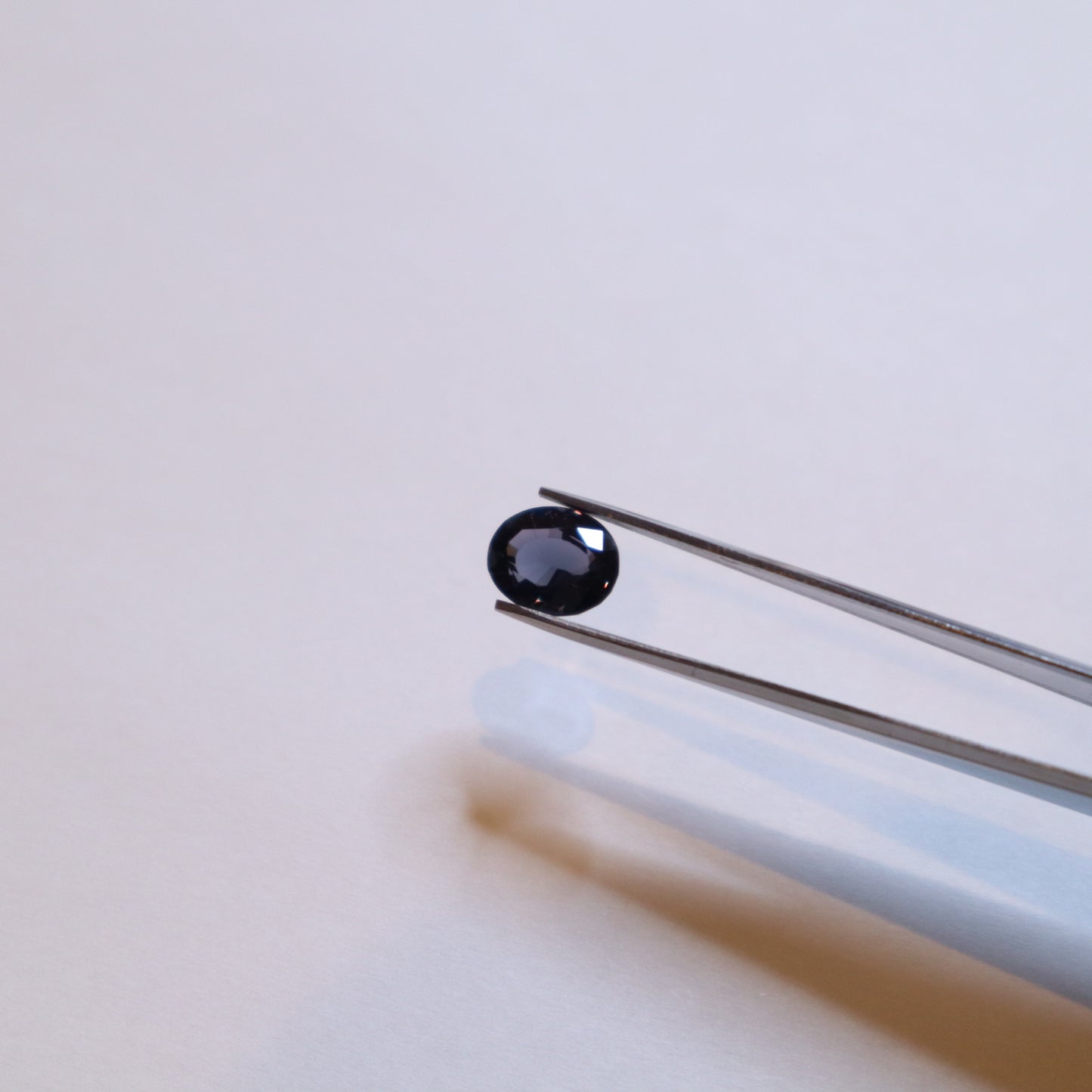 天然スピネル・バイオレットブルースピネル・1.74ct・スリランカCGL鑑定書付き