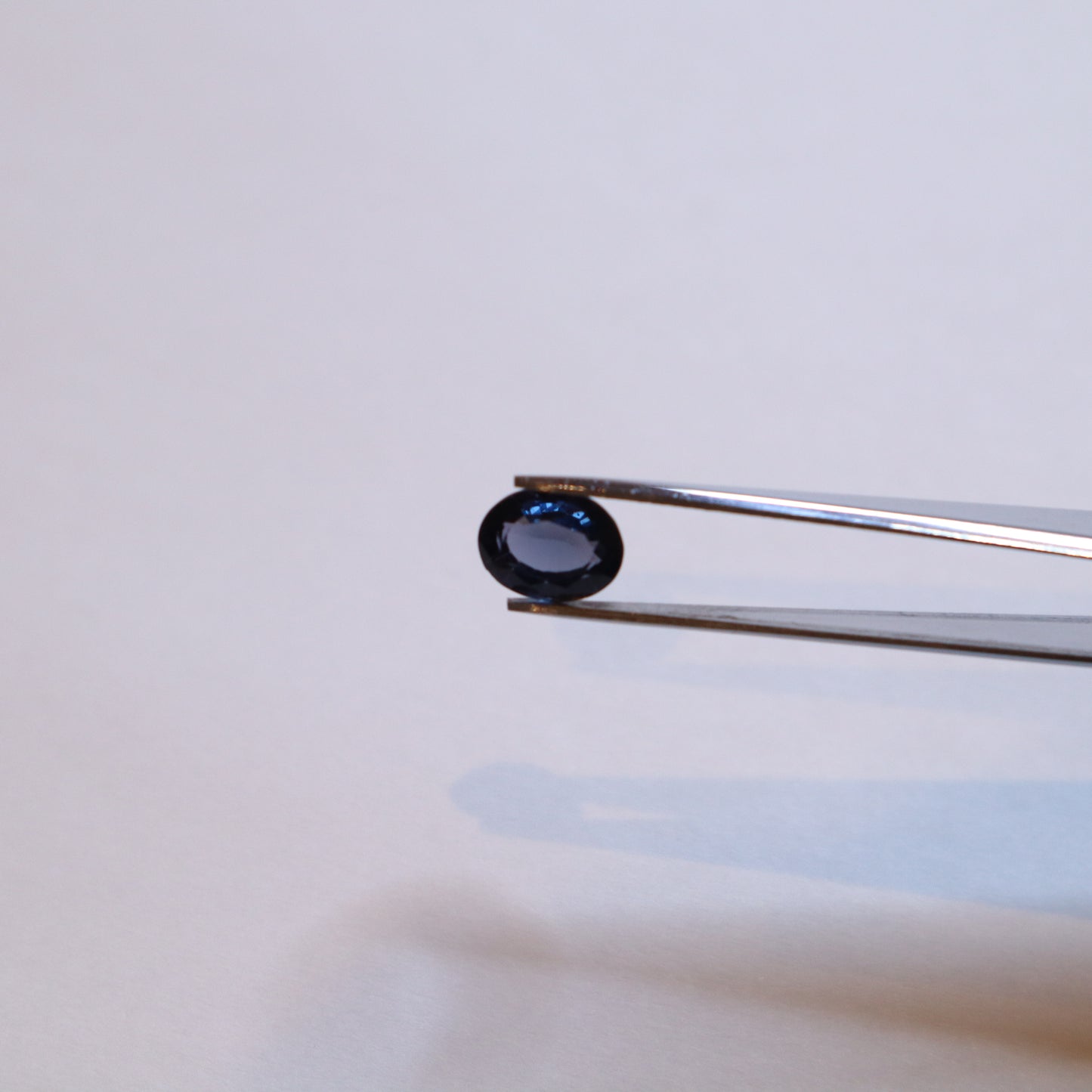 天然スピネル・バイオレットブルースピネル・1.74ct・スリランカCGL鑑定書付き