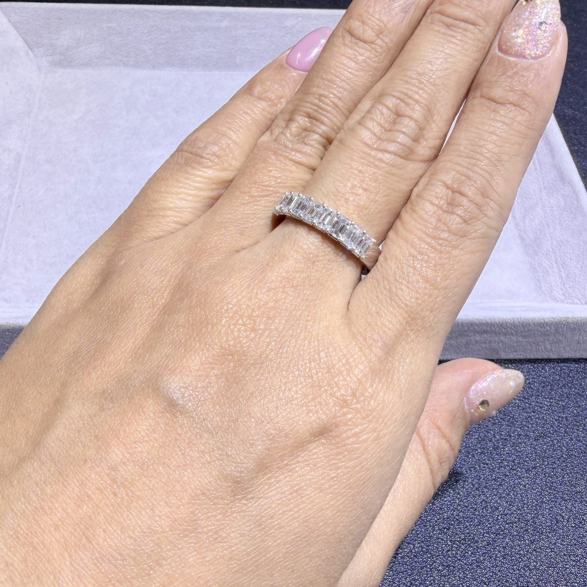 9石エメラルドカット 1.75ct ハーフエタニティリング
