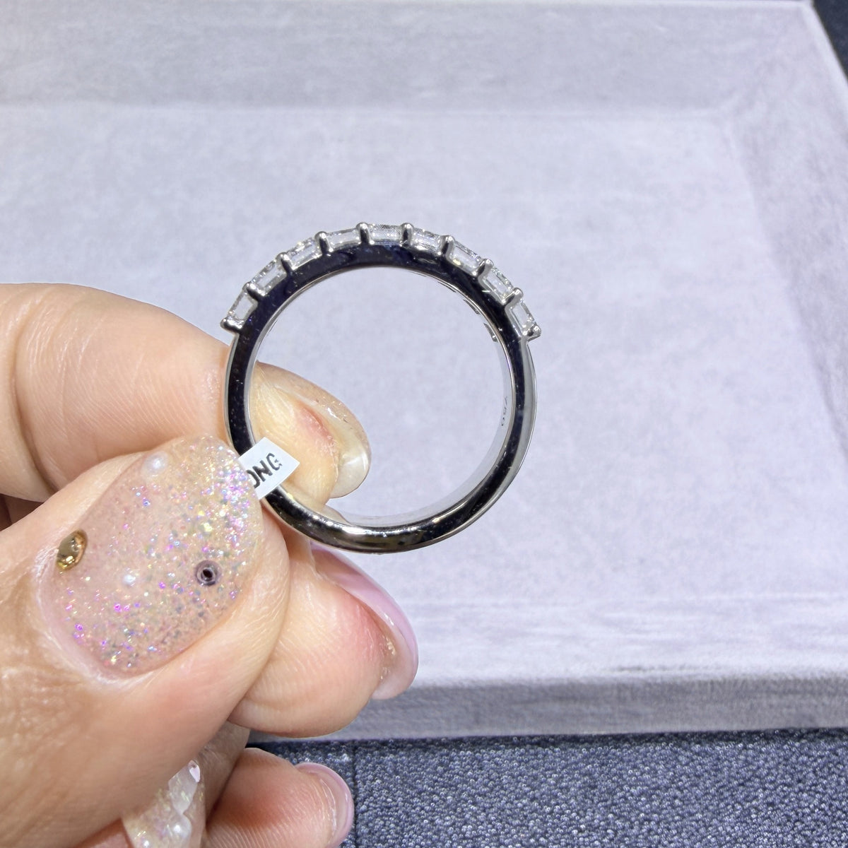 9石エメラルドカット 1.75ct ハーフエタニティリング