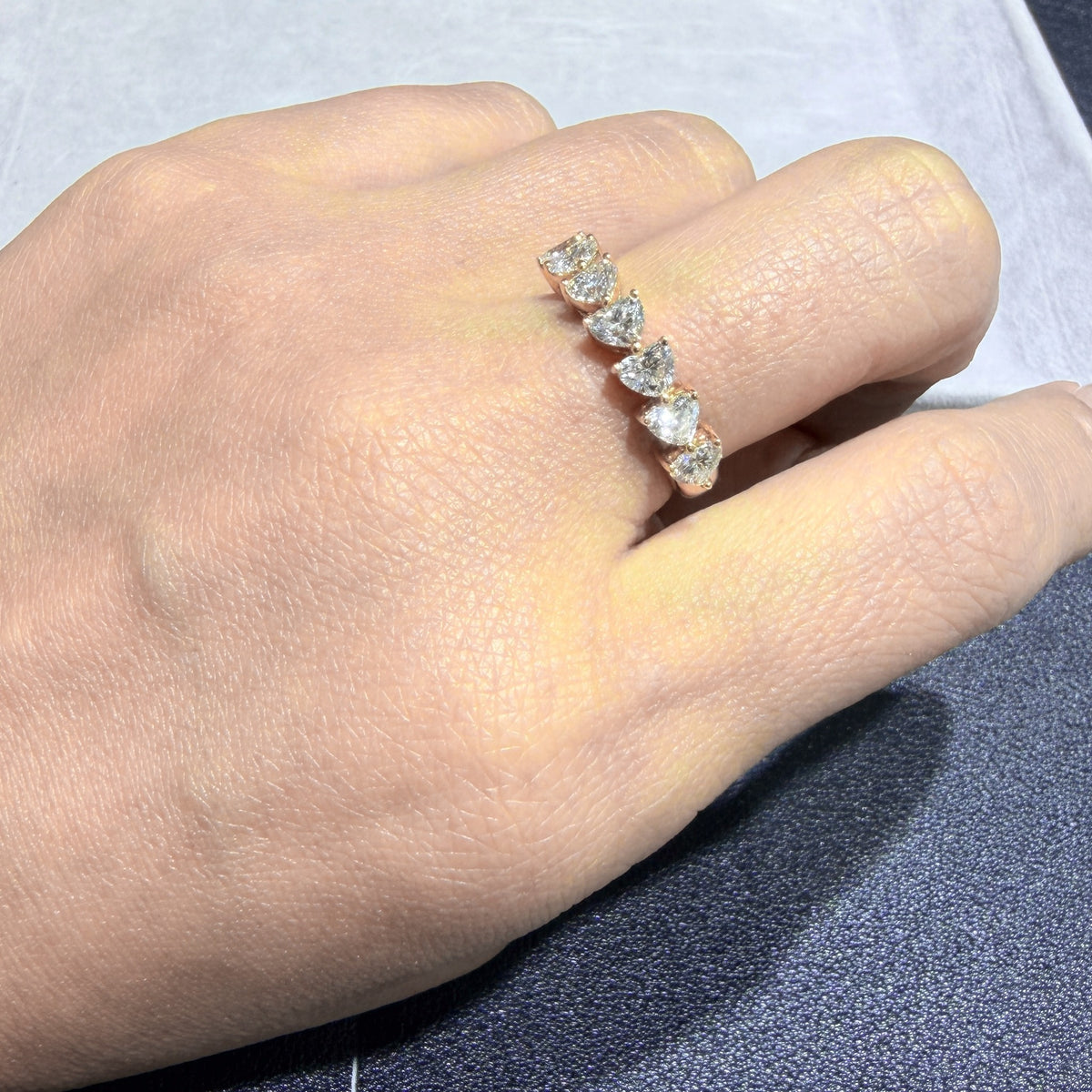 7石1.43ct 横向きハートシェイプ リング