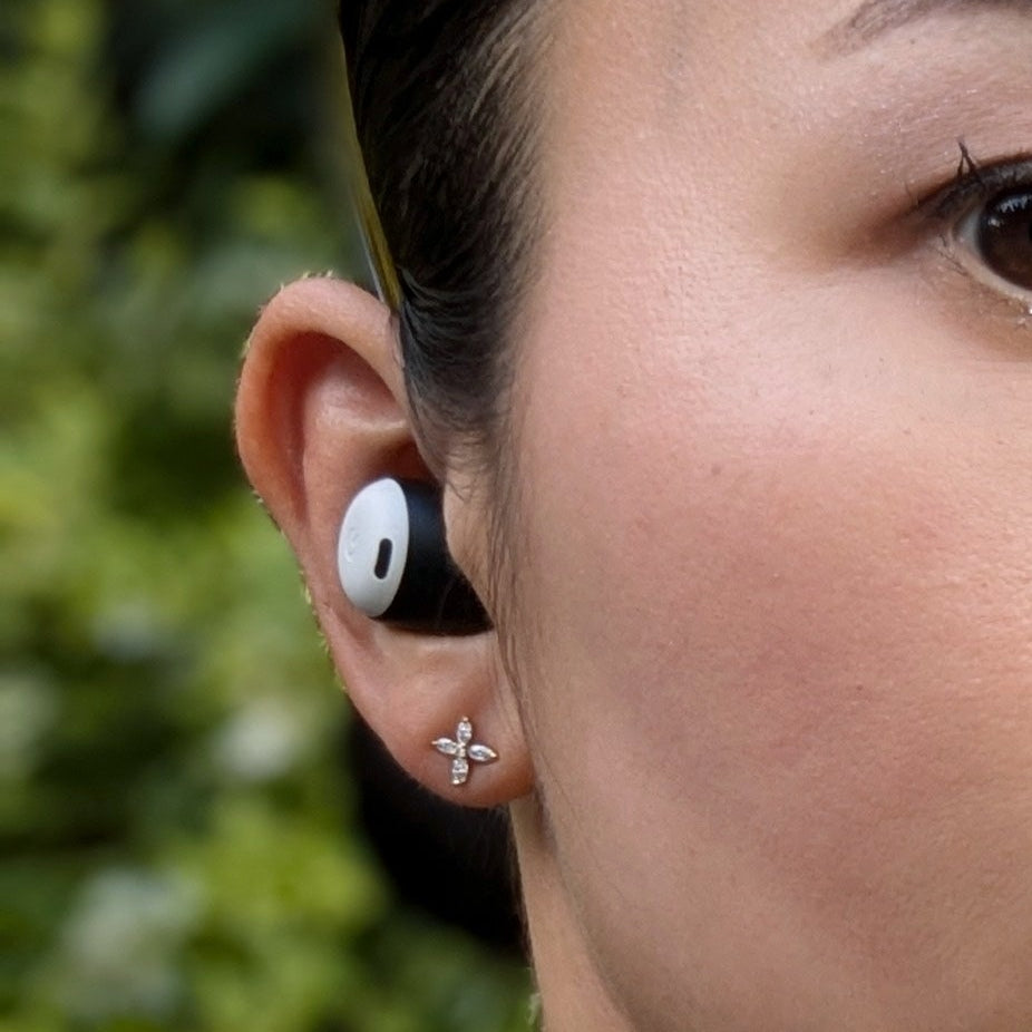 バタフライピアス