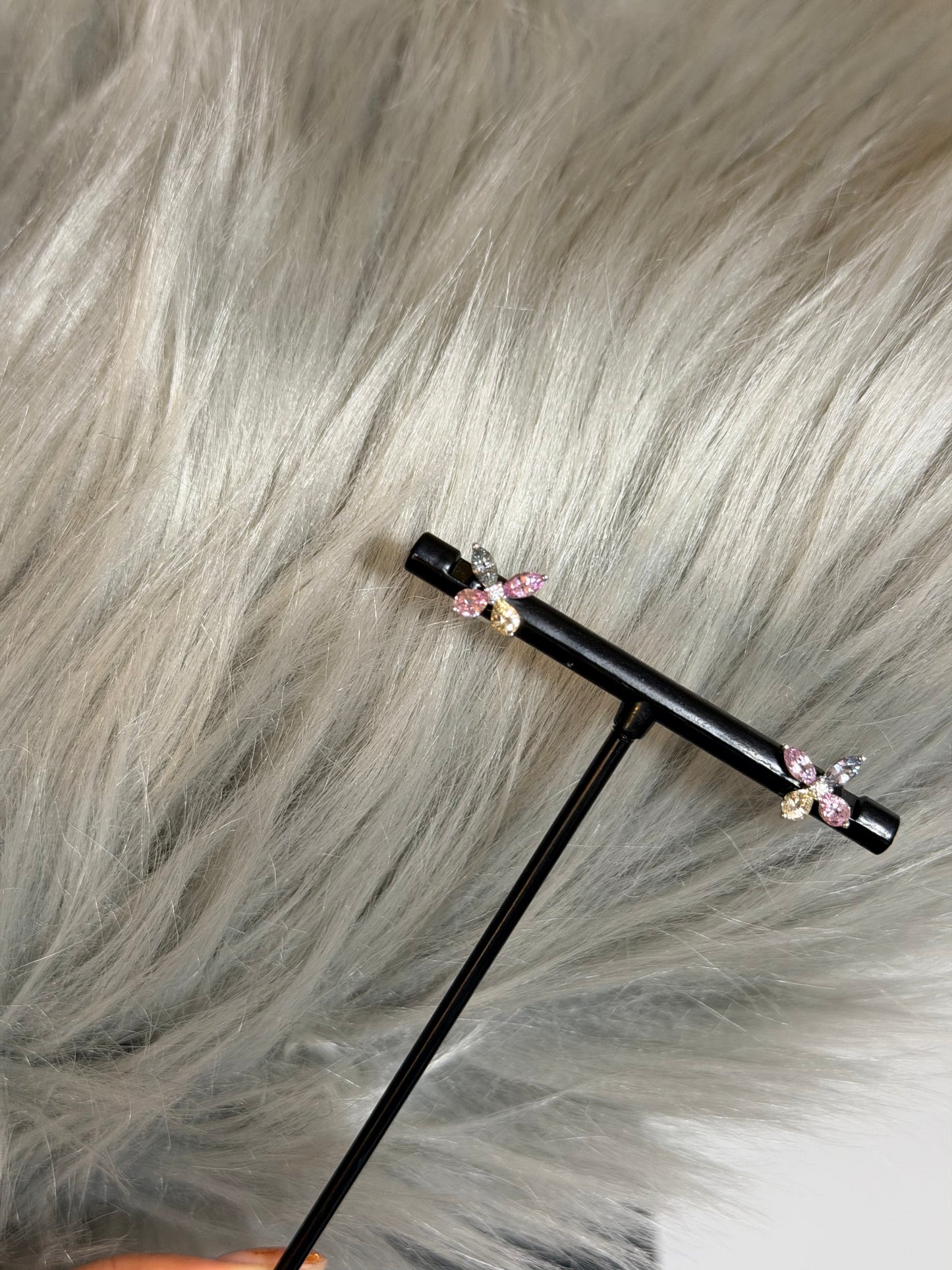 ファンシーサファイア バタフライピアス