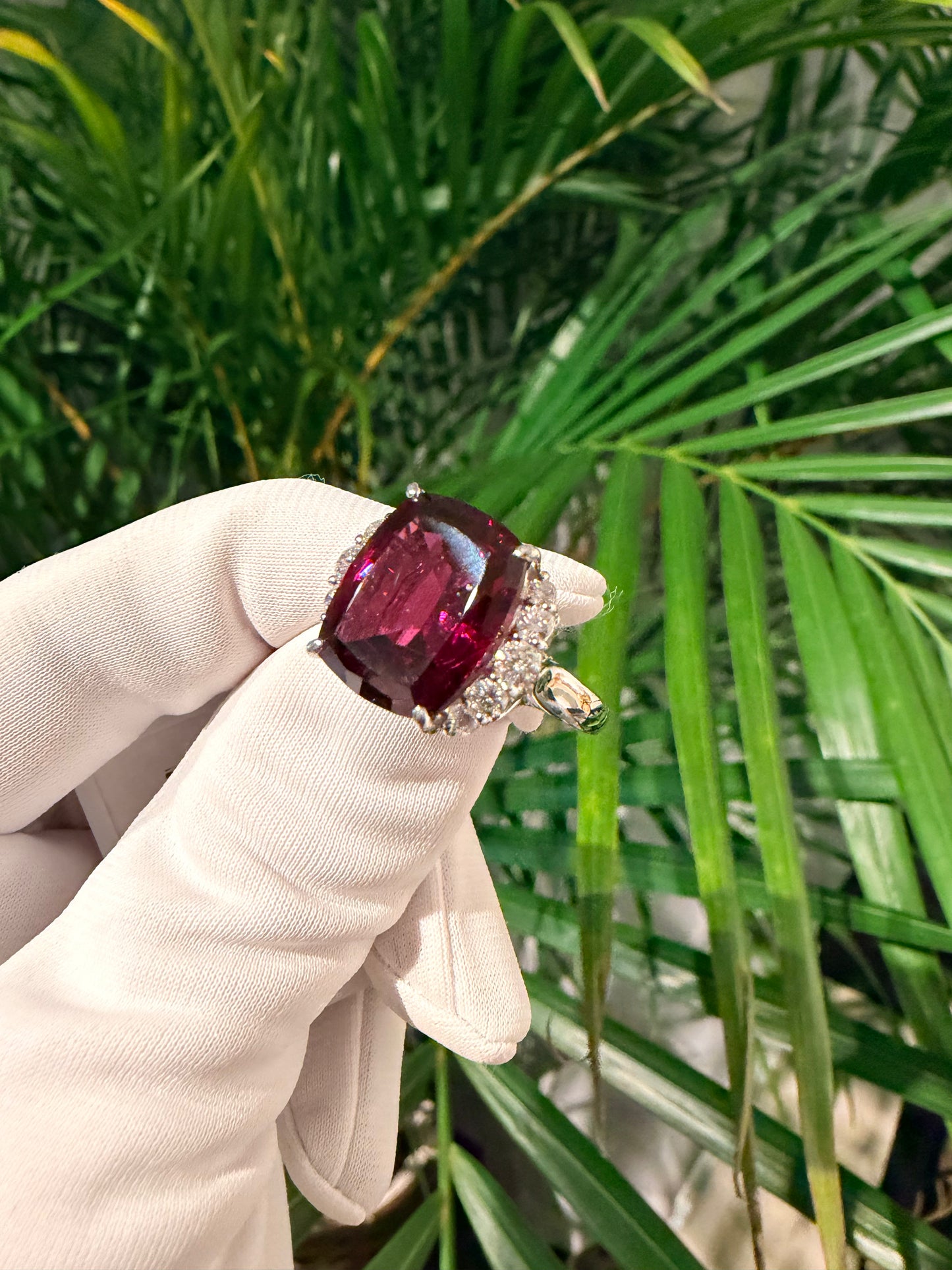 01. PT ロードライト 真紅の花リング