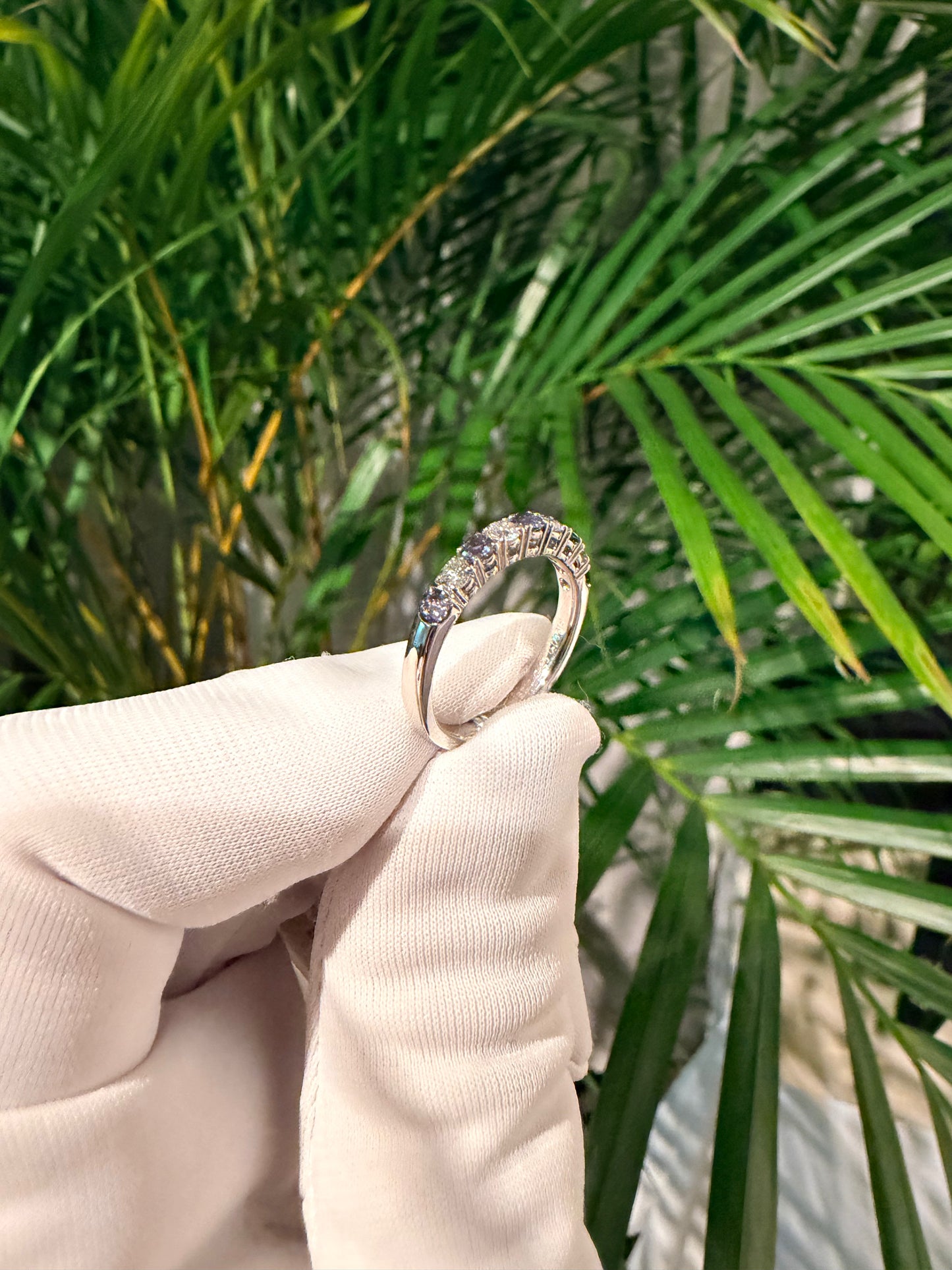 10. PT アレキサンドライト ハーフエタニティリング