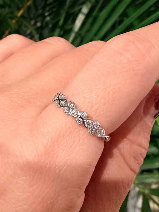 14. PT ダイヤモントハーフエタニティリング ハイジ