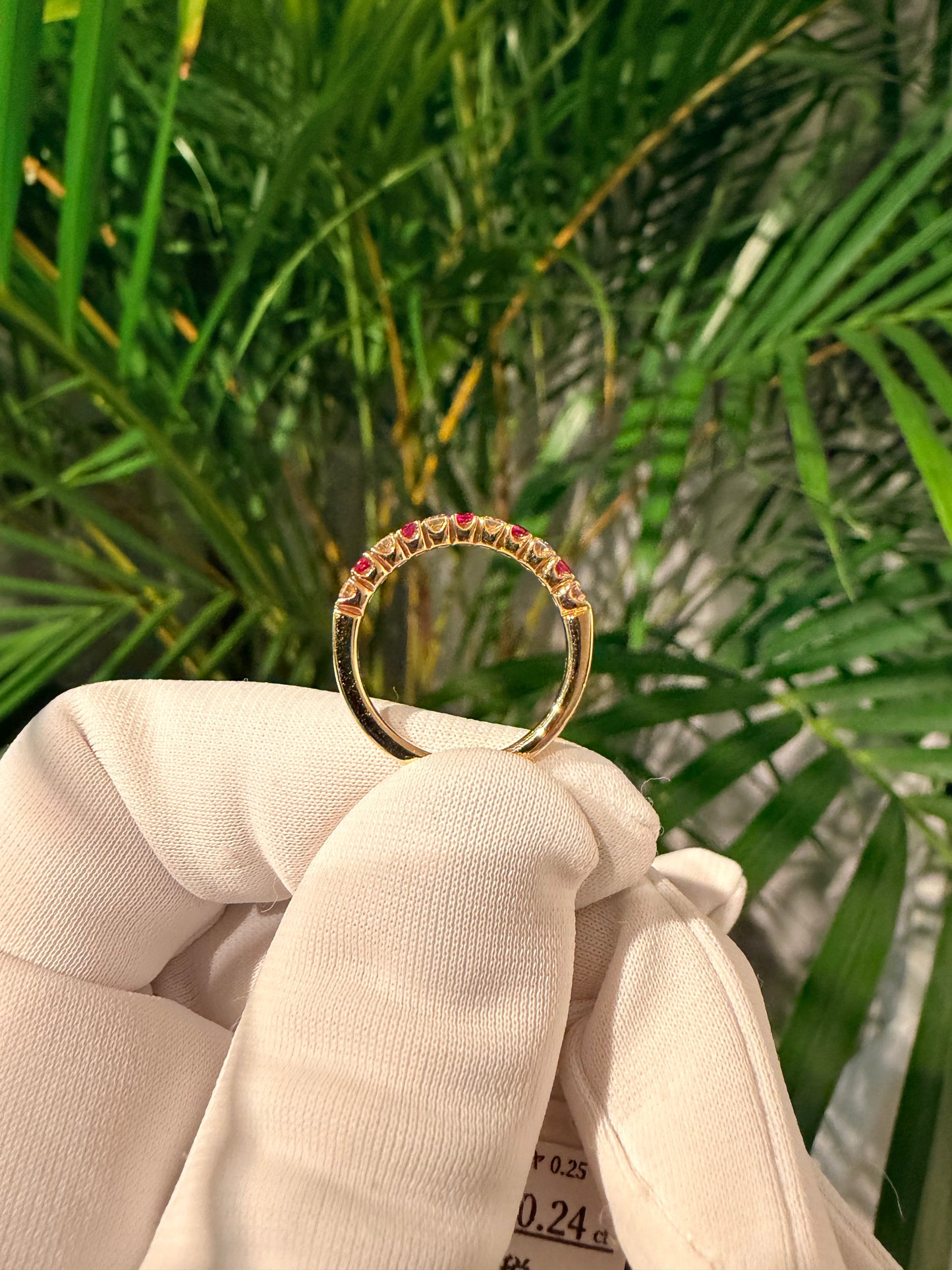 11. YG ルビーxダイヤモンド ハーフエタニティリング