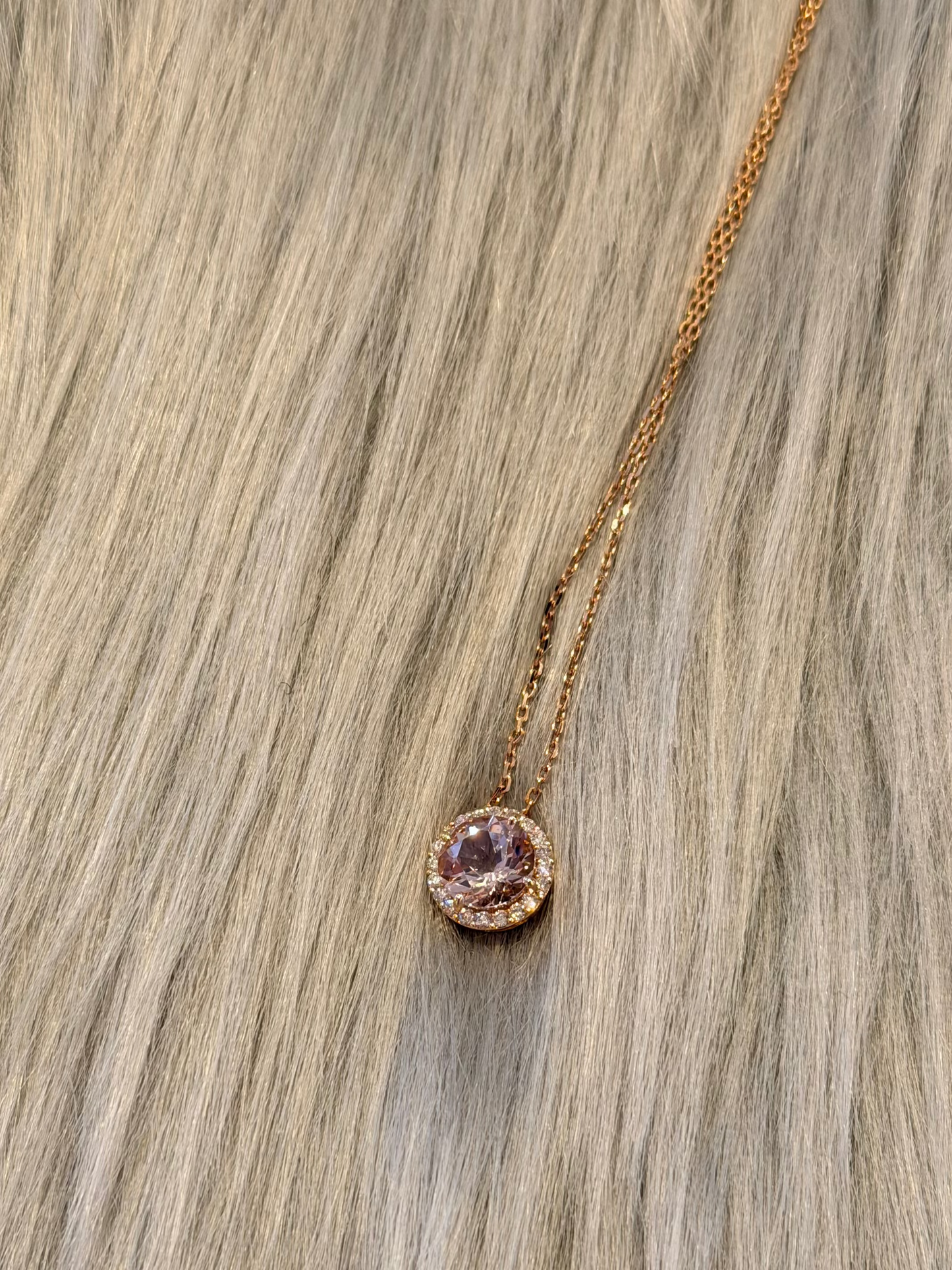 22. PG モルガナイト ラウンドネックレス CANDY