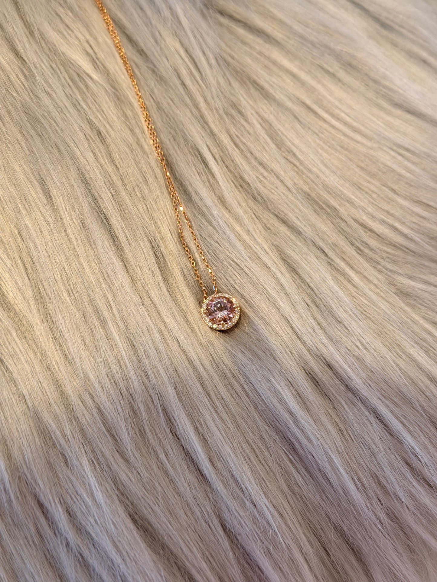 22. PG モルガナイト ラウンドネックレス CANDY