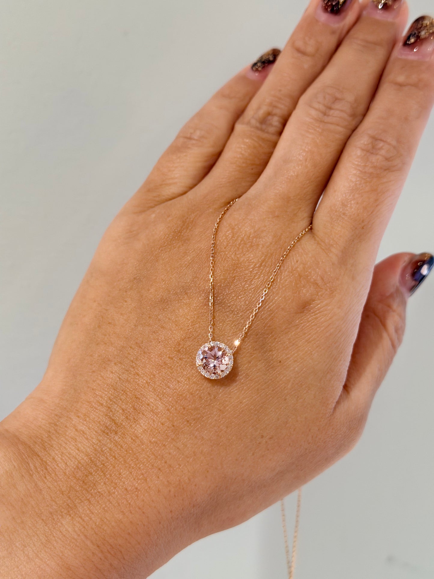 22. PG モルガナイト ラウンドネックレス CANDY