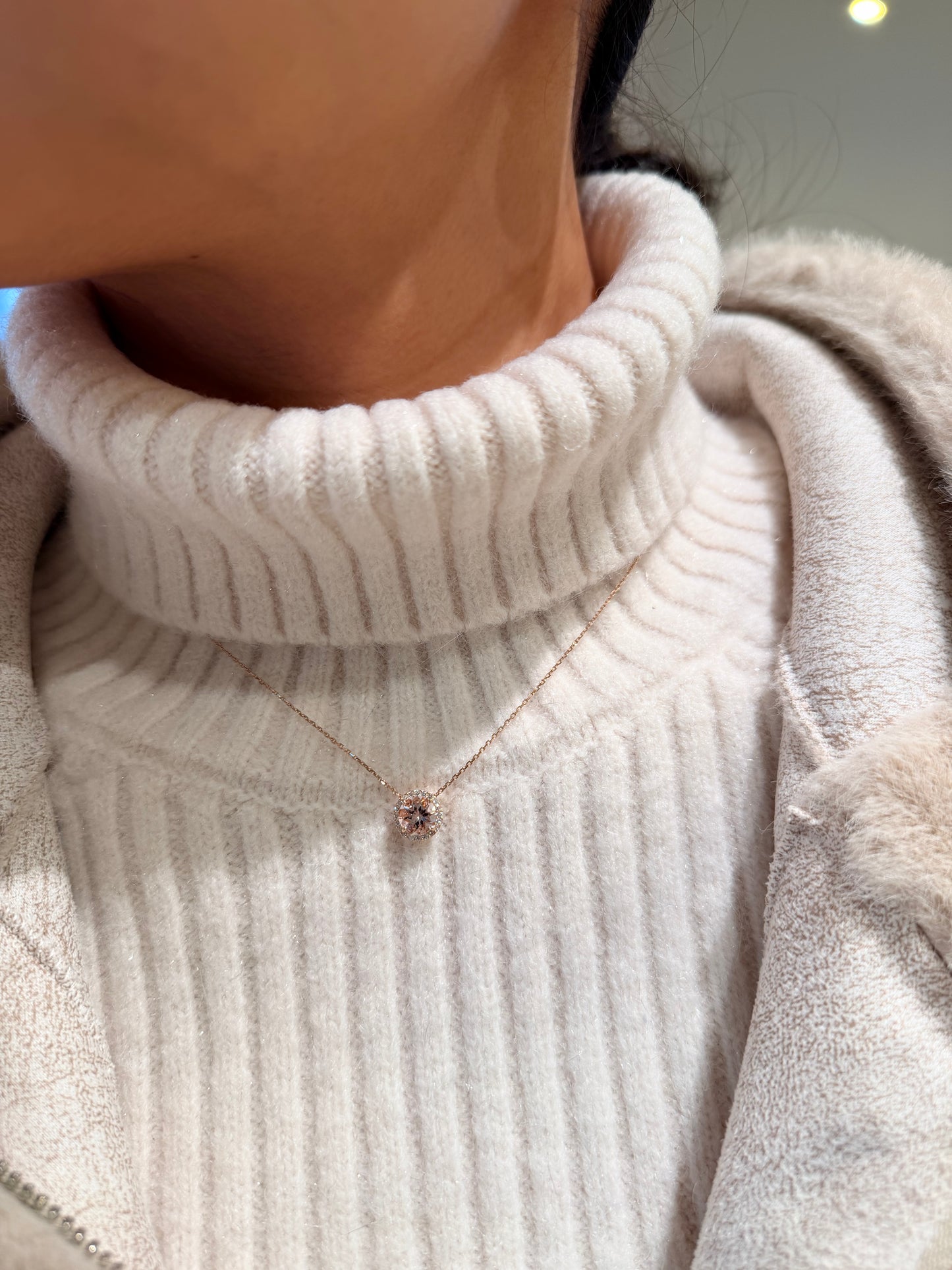 22. PG モルガナイト ラウンドネックレス CANDY