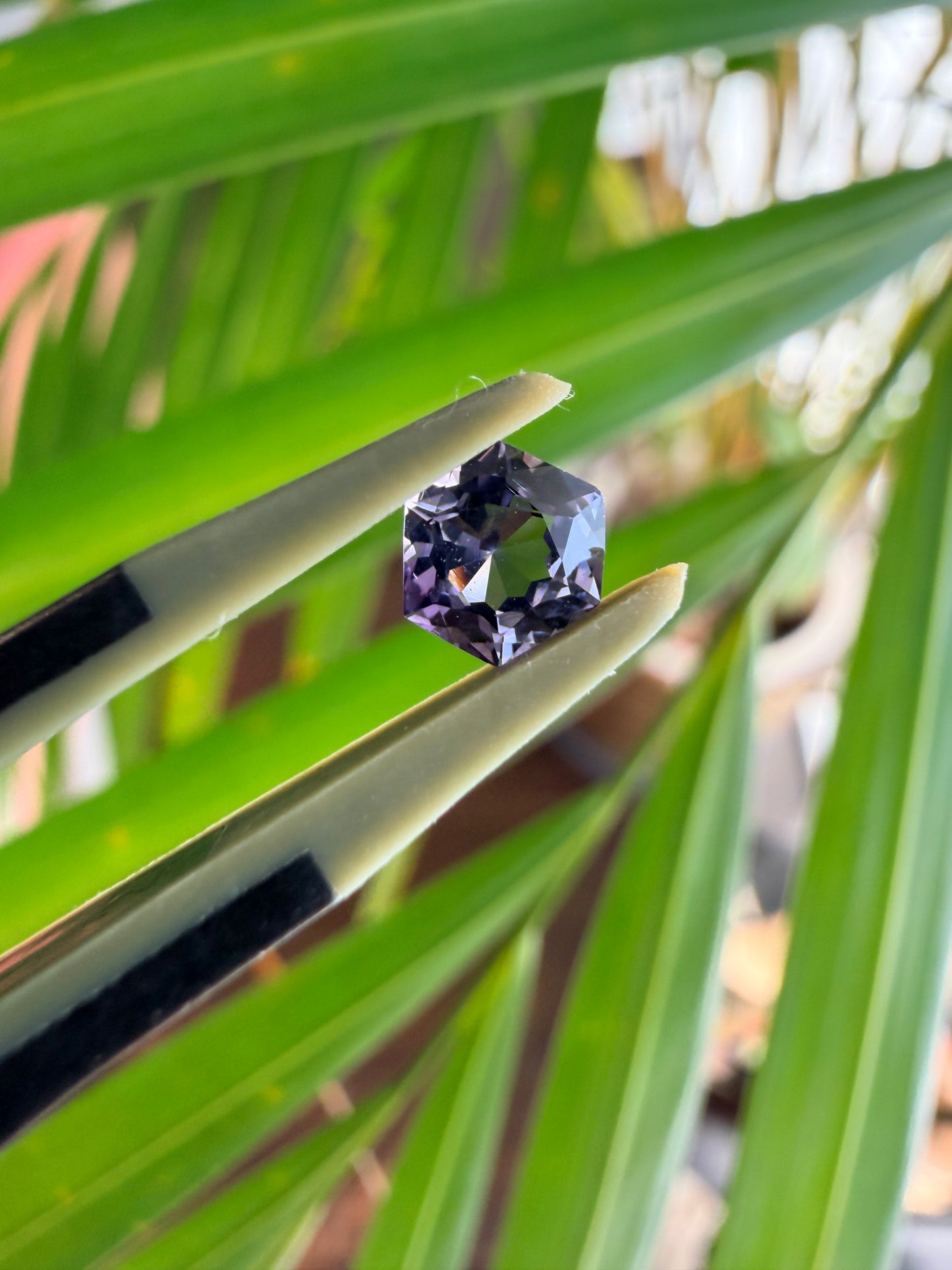 【ヘキサゴンカット③】天然　スピネル　約0.435ct