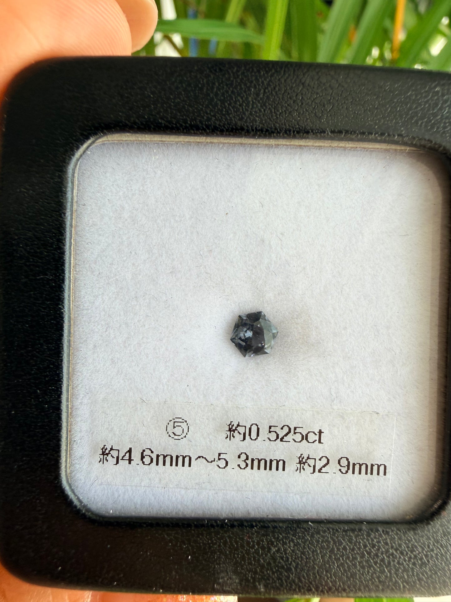 【ヘキサゴンカット⑤】天然　スピネル　約0.525ct