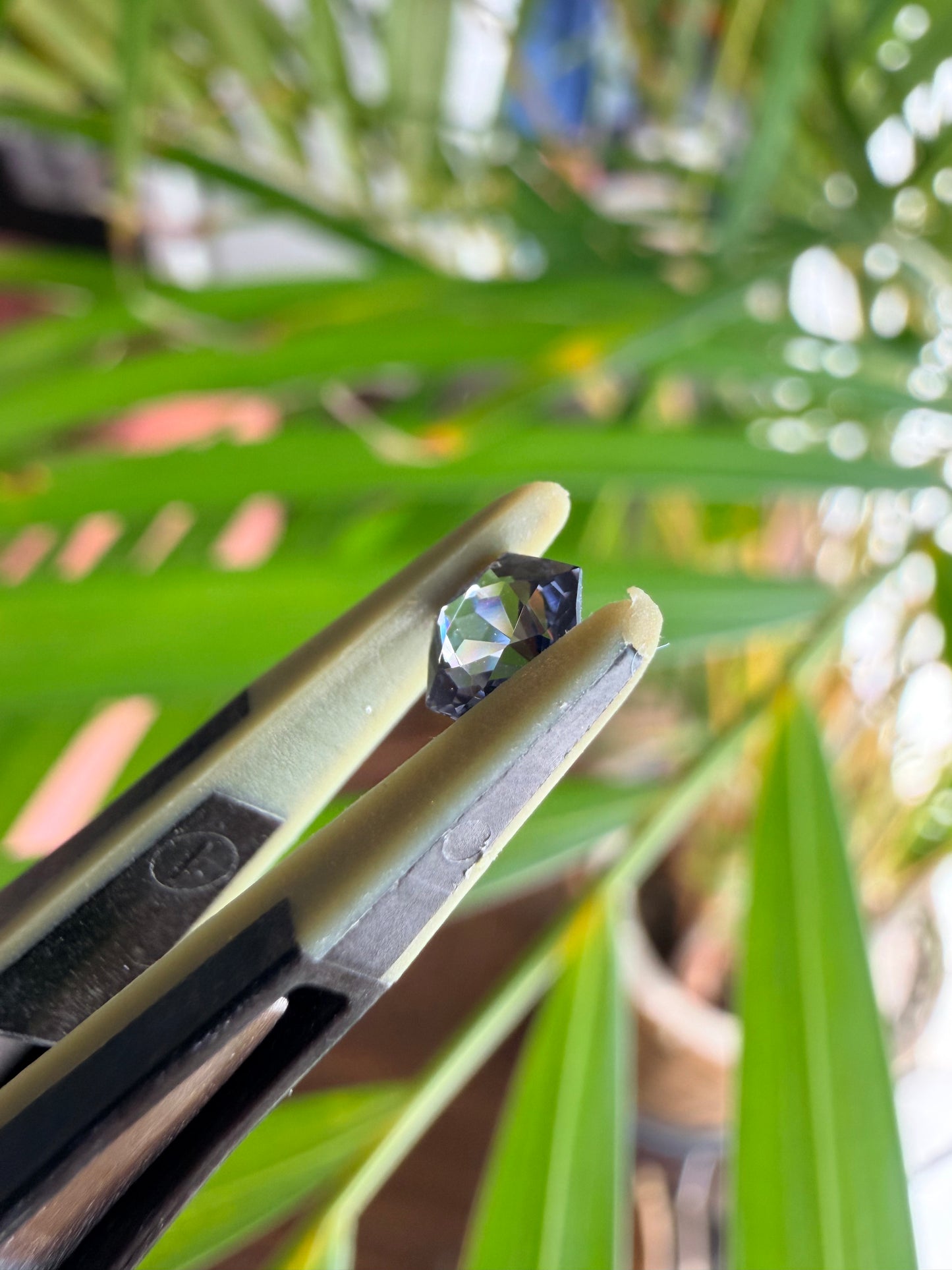 【ヘキサゴンカット⑤】天然　スピネル　約0.525ct