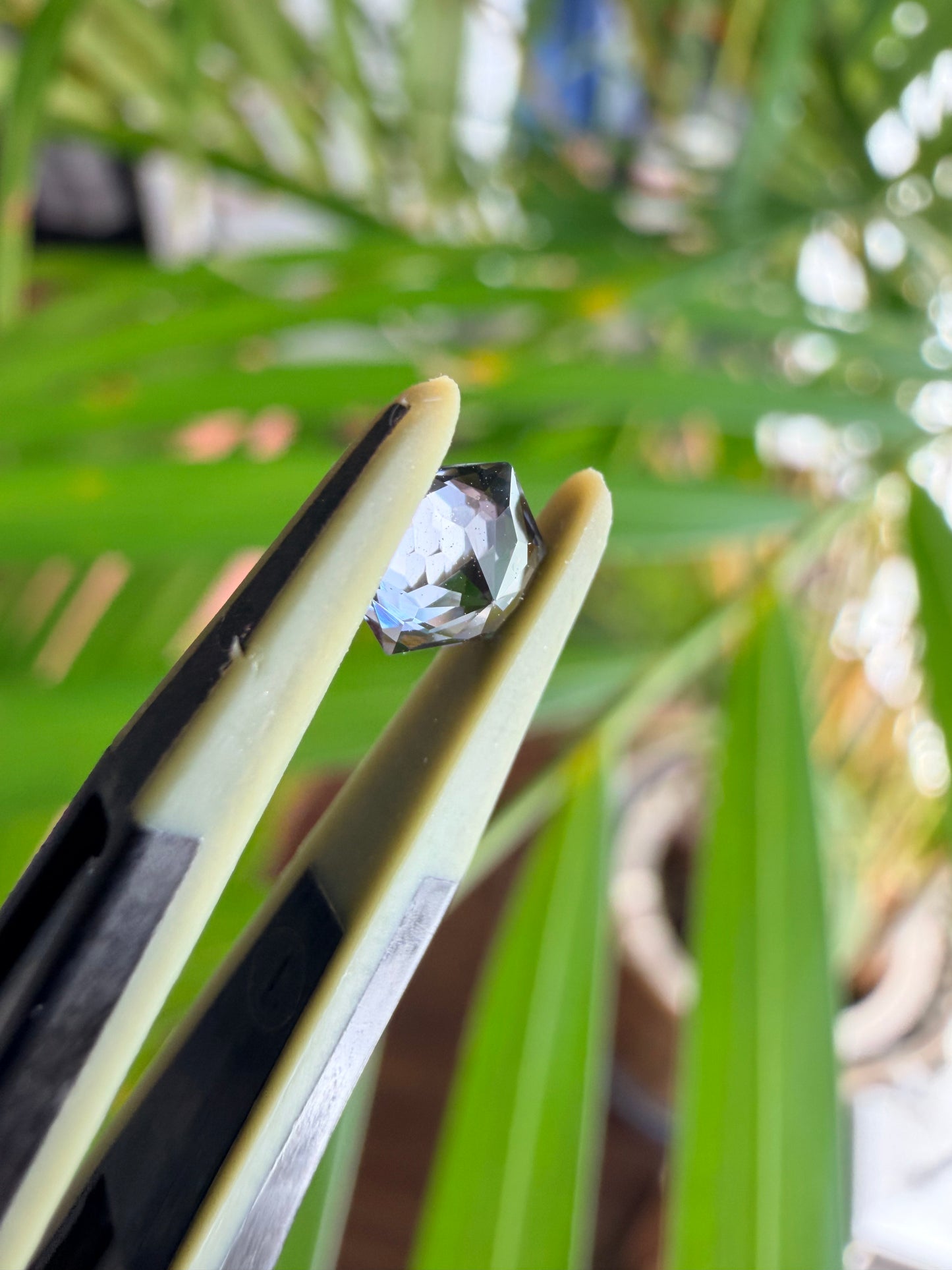 【ヘキサゴンカット⑤】天然　スピネル　約0.525ct