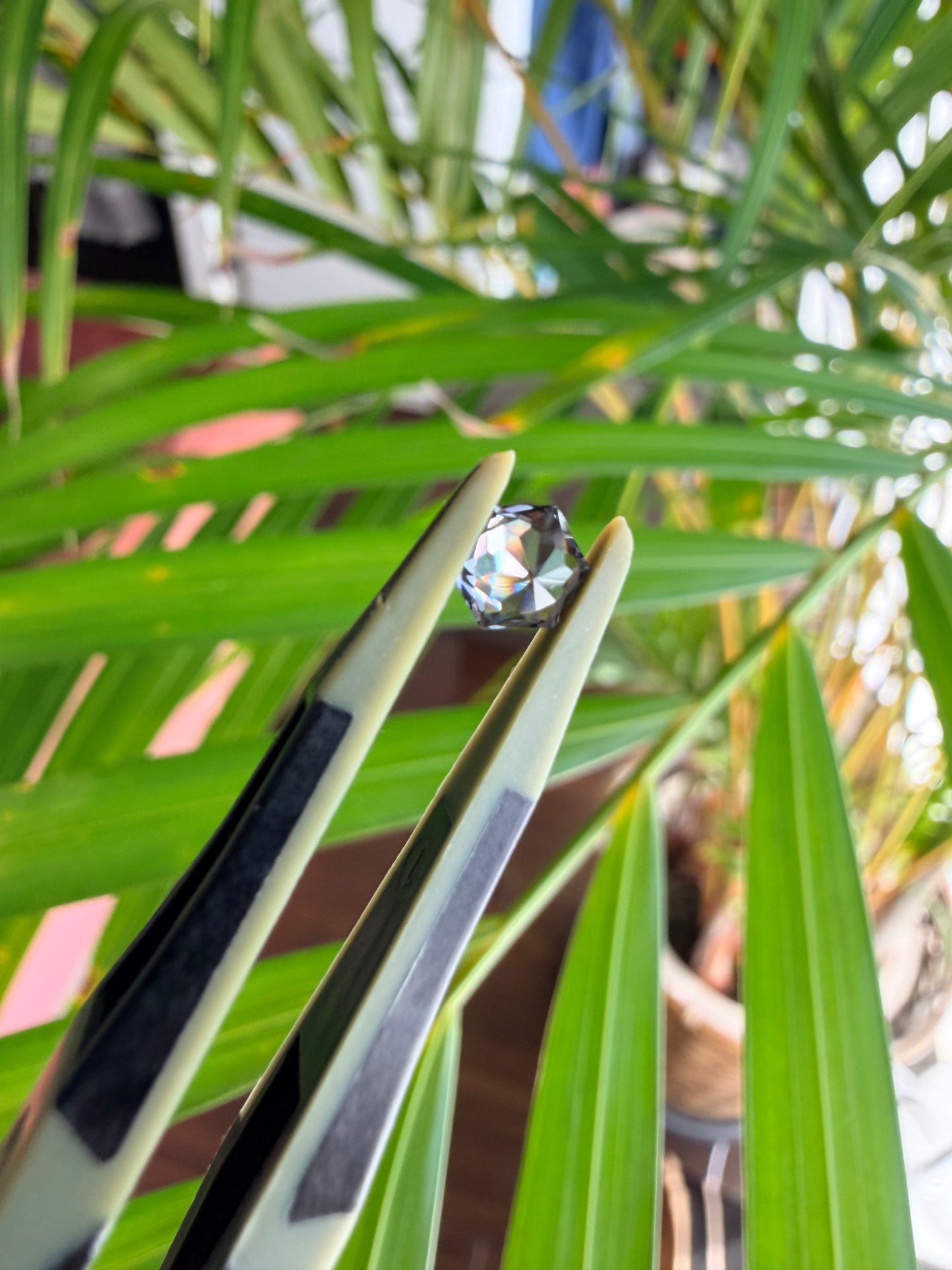 【ヘキサゴンカット⑤】天然　スピネル　約0.525ct