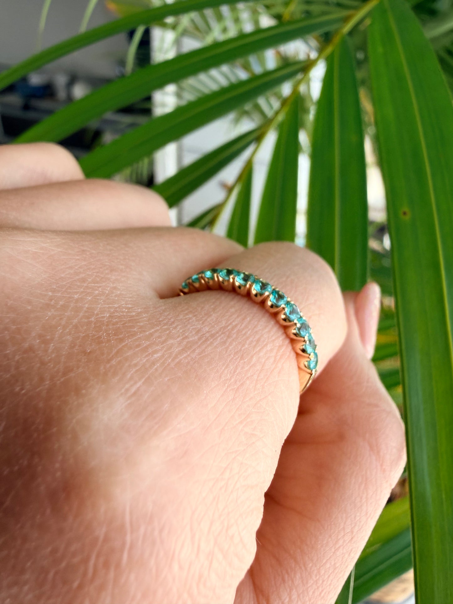 02. 【天国の海をハーフエタニティに】YG　パライバトルマリン　ハーフエタニティリング