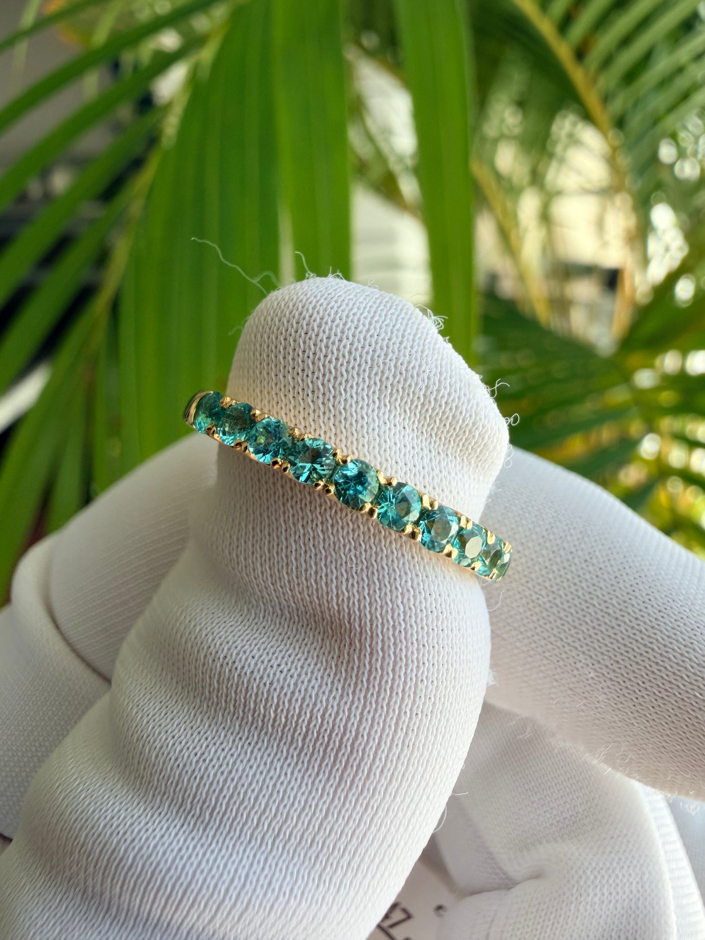 02. 【天国の海をハーフエタニティに】YG　パライバトルマリン　ハーフエタニティリング