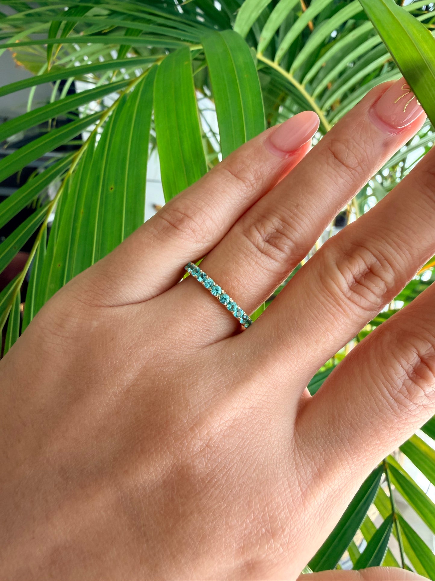 02. 【天国の海をハーフエタニティに】YG　パライバトルマリン　ハーフエタニティリング