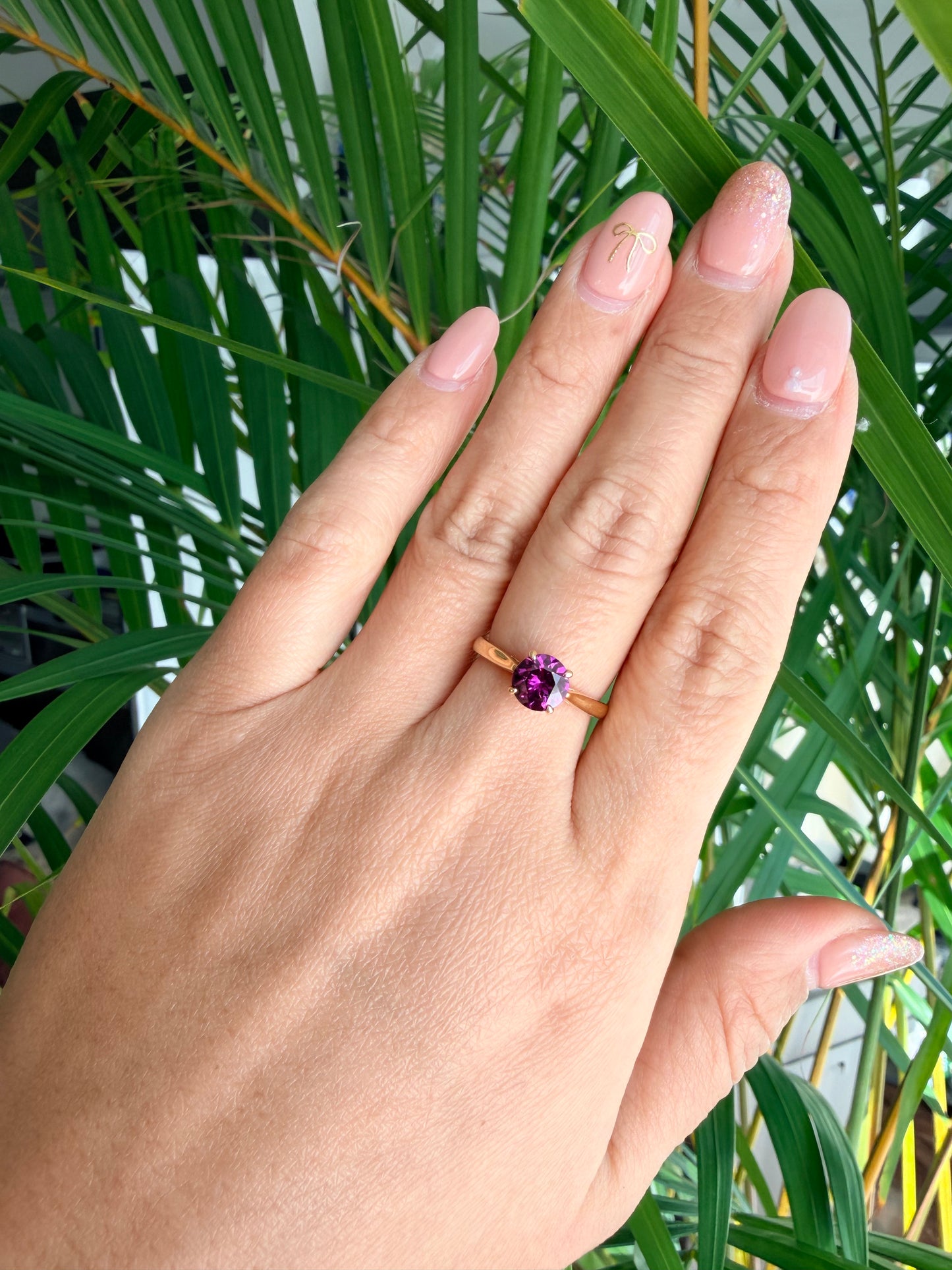 11.　【ソリテール】YG 4本爪ロードライトガーネットリング