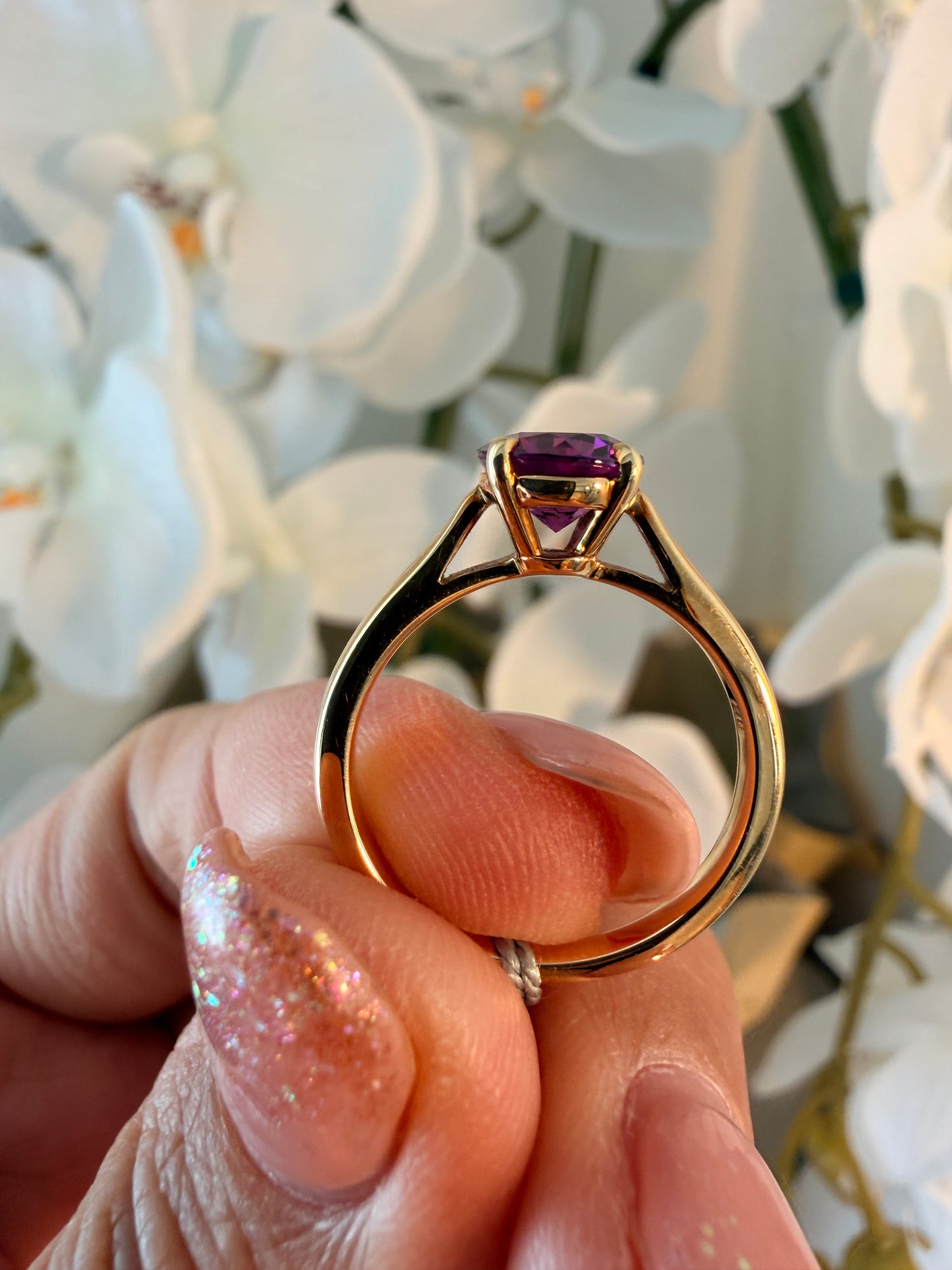 11.　【ソリテール】YG 4本爪ロードライトガーネットリング