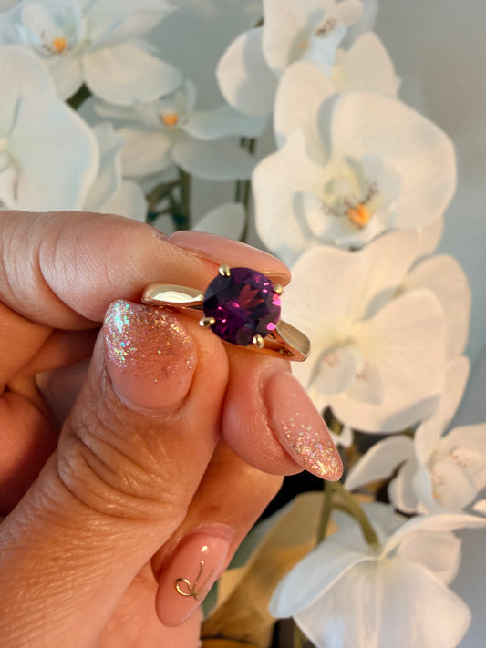 11.　【ソリテール】YG 4本爪ロードライトガーネットリング