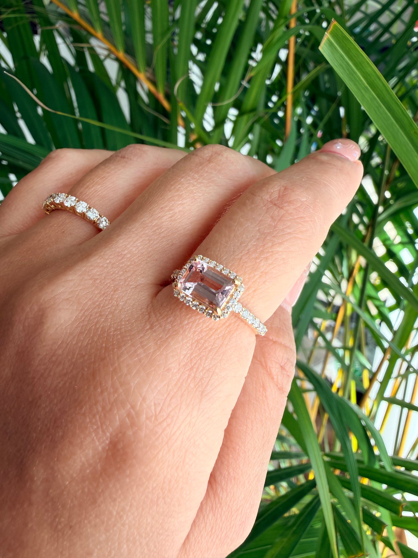 08.  YG エメラルドカット モルガナイトリング