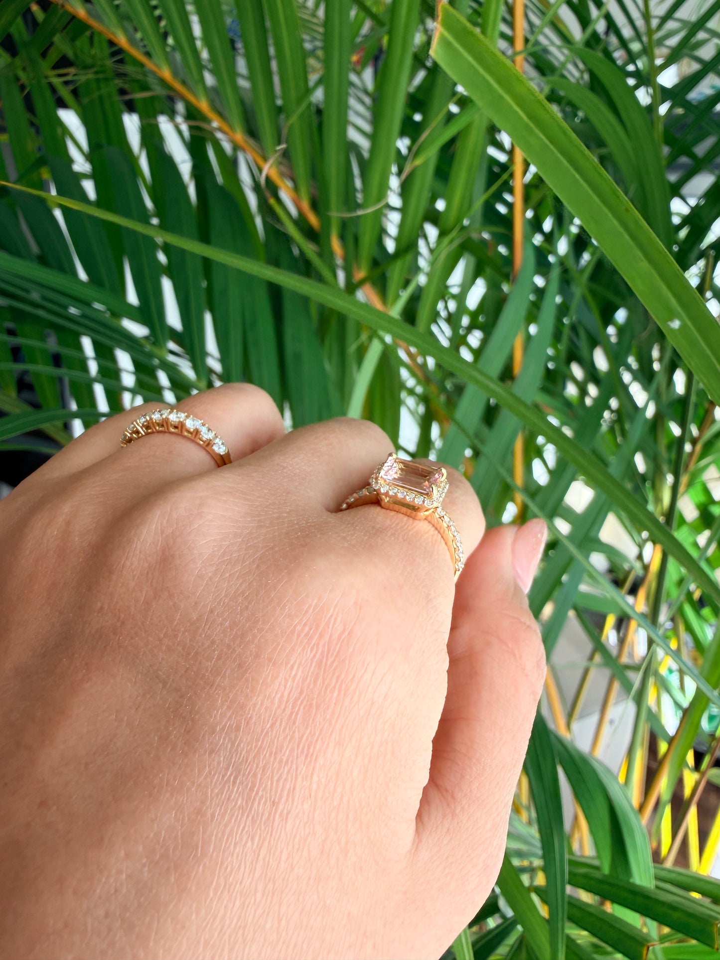 08.  YG エメラルドカット モルガナイトリング