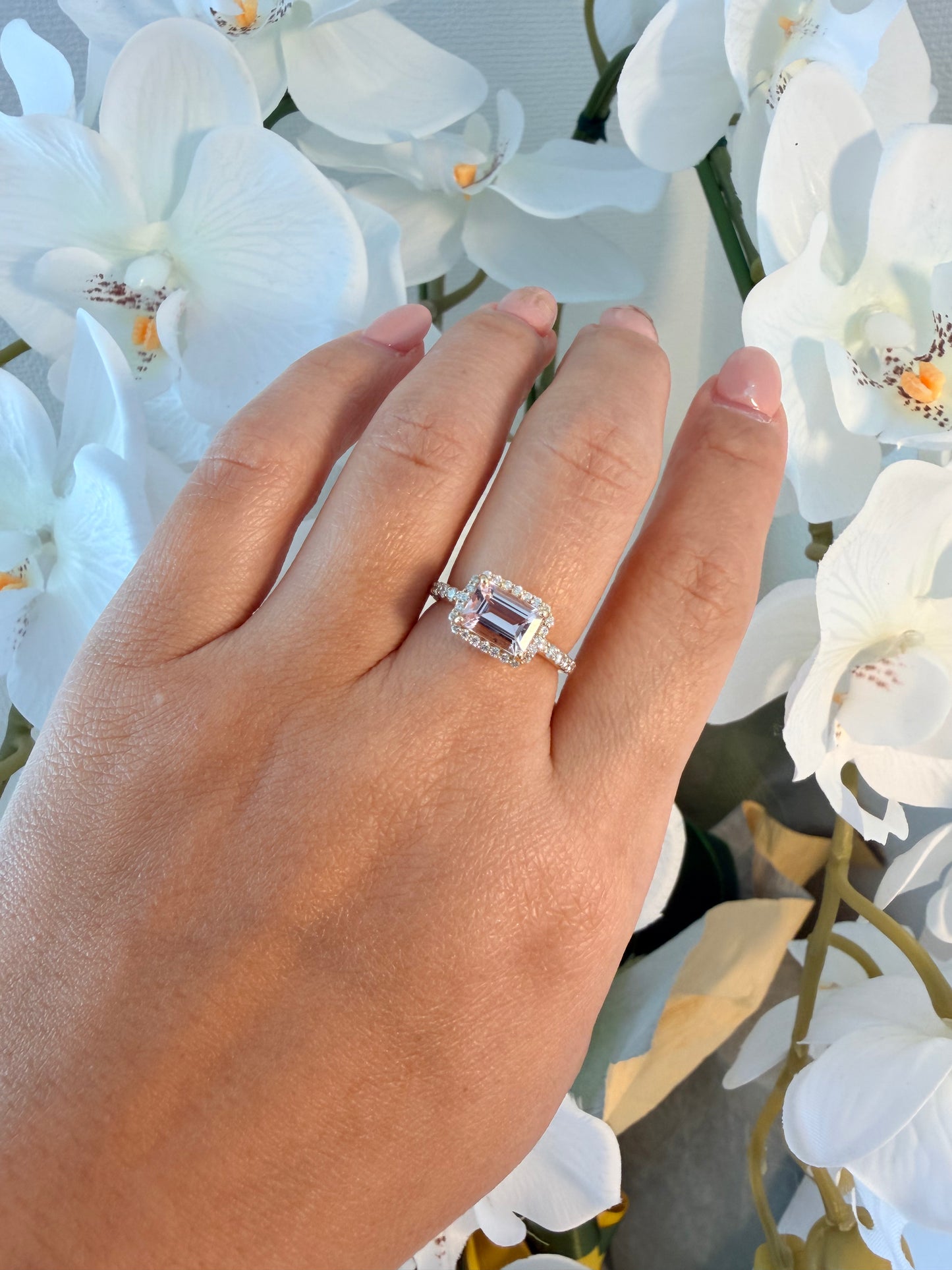 08.  YG エメラルドカット モルガナイトリング