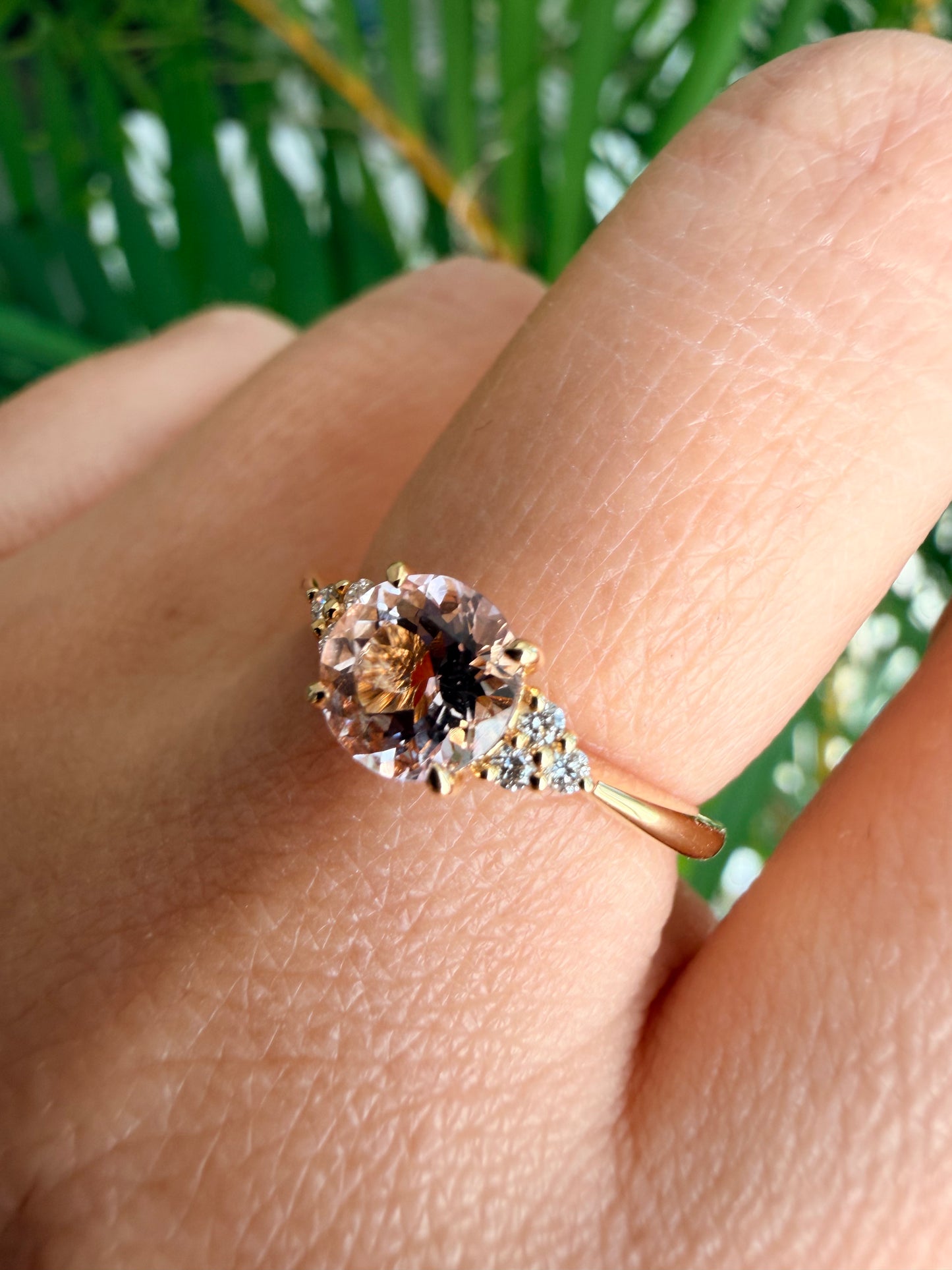 16. YG　0.82ctモルガナイトリング