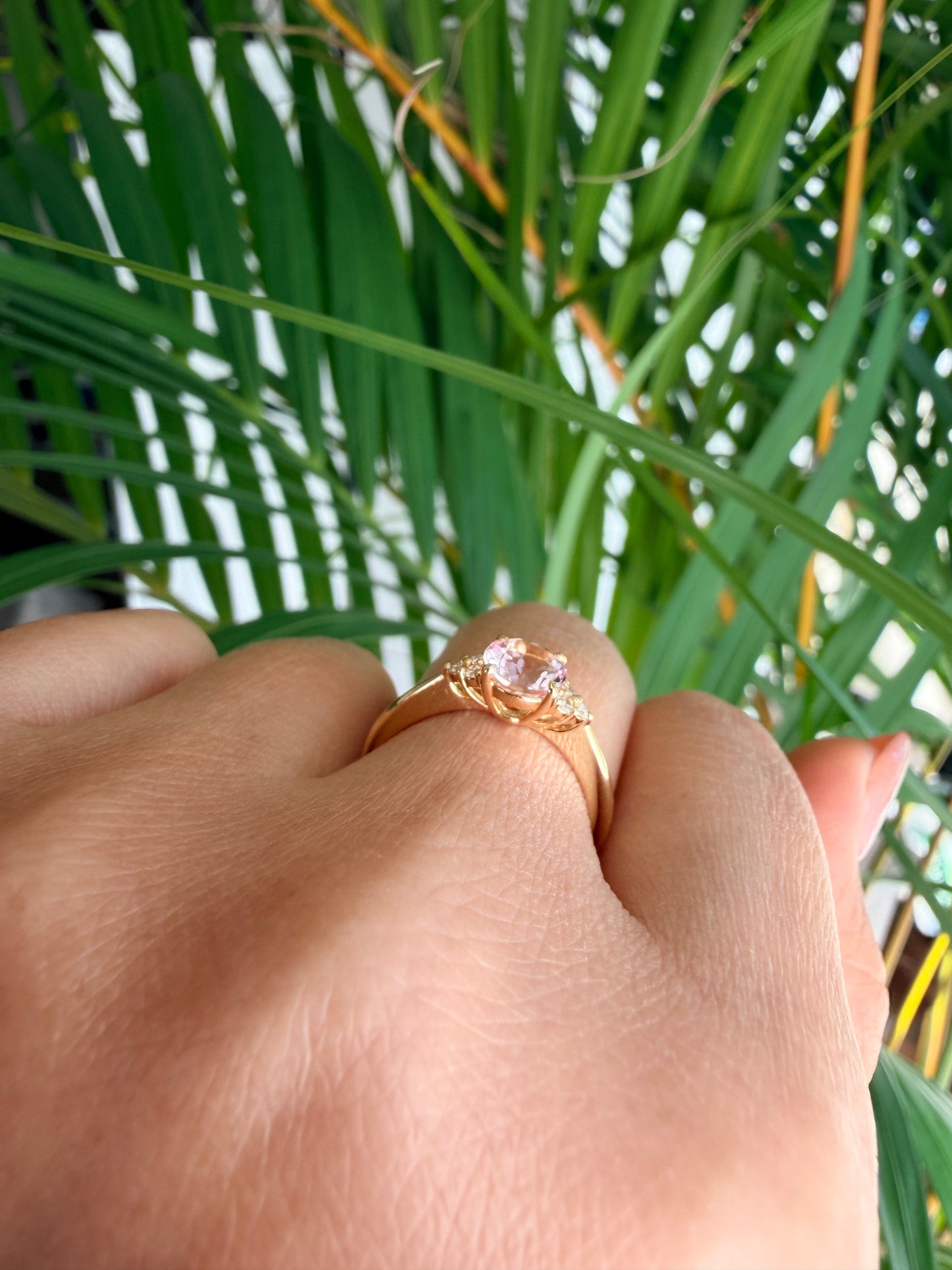 16. YG　0.82ctモルガナイトリング