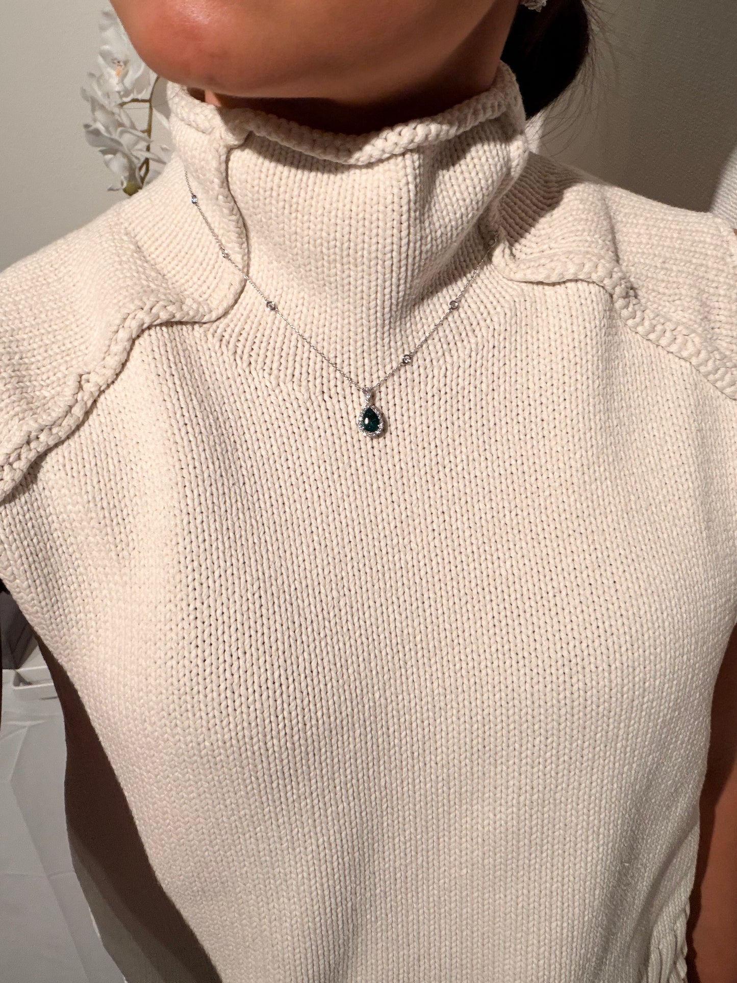 20. PT ペアシェイプエメラルド ネックレス F2 GIA鑑別書付き