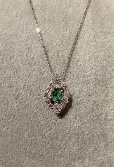 23. 【二つの顔】PT/WG　グロシュラガーネットネックレス