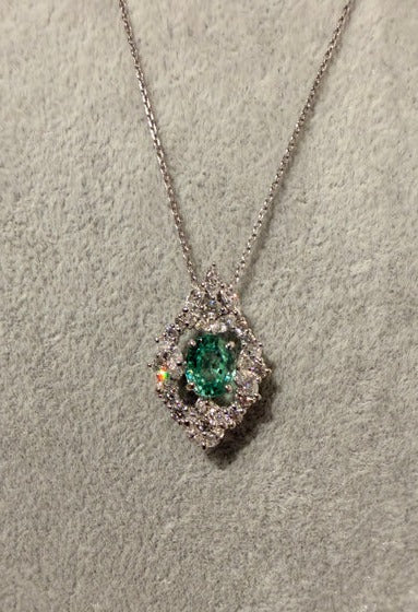 23. 【二つの顔】PT/WG　グロシュラガーネットネックレス