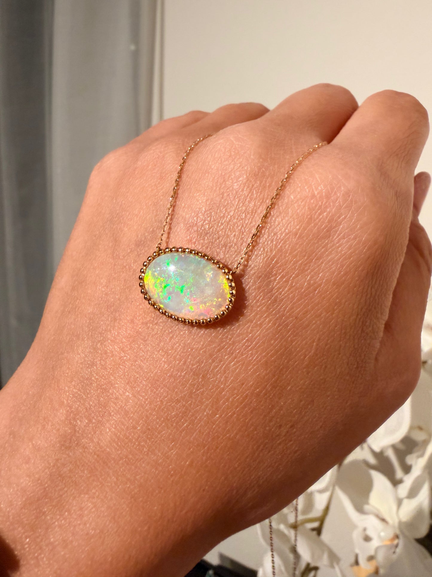 25. 【印象派オパール】YG オパールネックレス