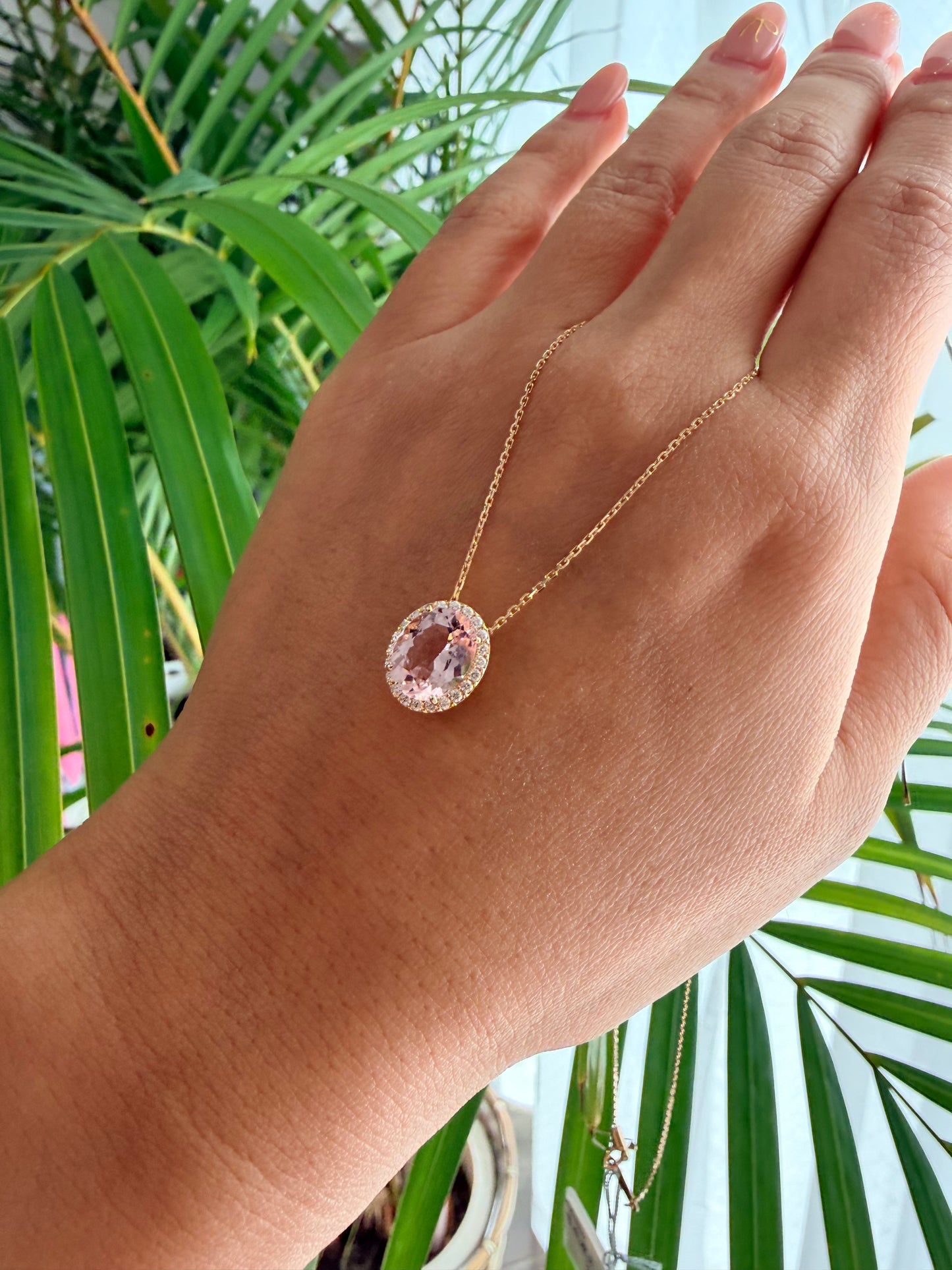 29. 【Candy】YG オーバル モルガナイトネックレス