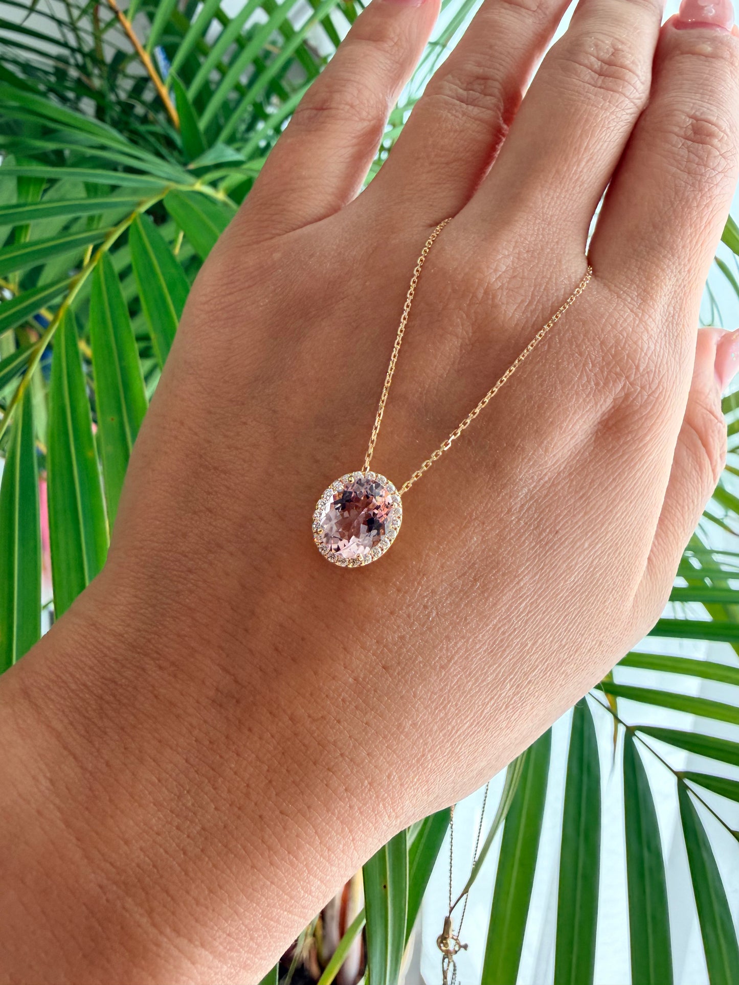 29. 【Candy】YG オーバル モルガナイトネックレス