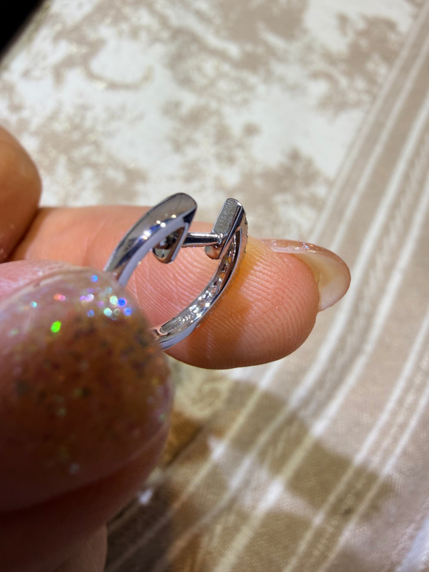 【11626フープ】16石・約0.26ct前後・1.8mm x 13.5mm