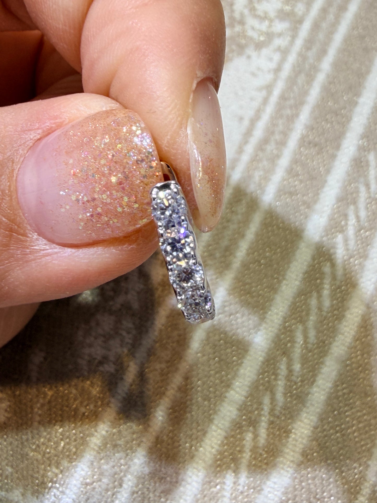 【07152フープ】10石・約0.95ct前後・3.1mm x 14.2mm