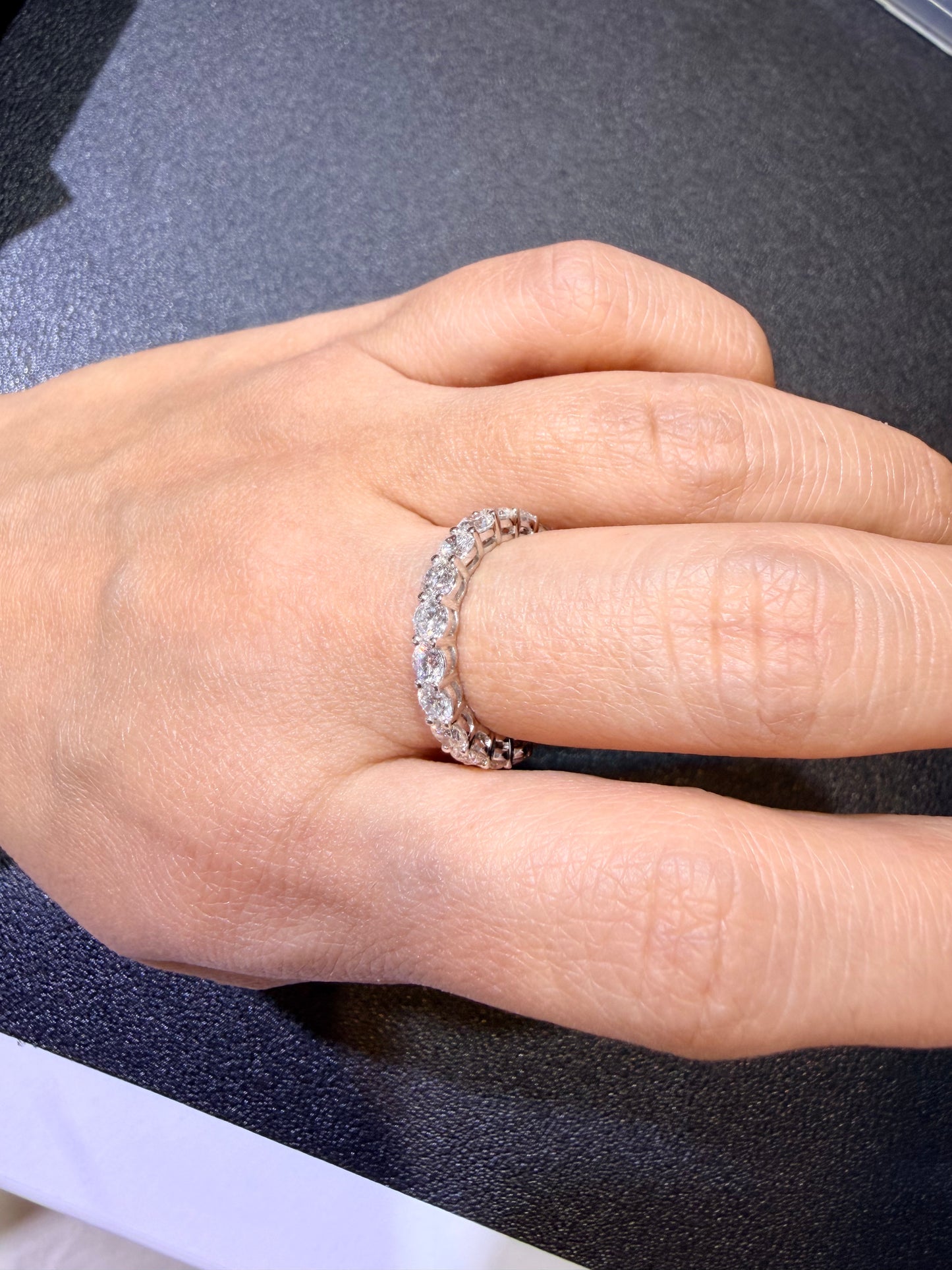 【3ct-20ピース フルエタニティリング】